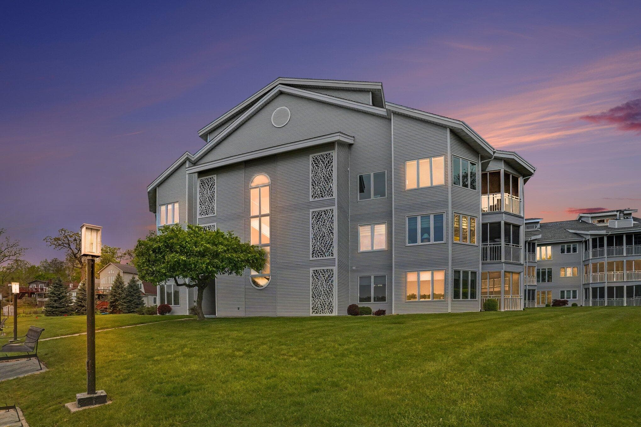 Primary property photo