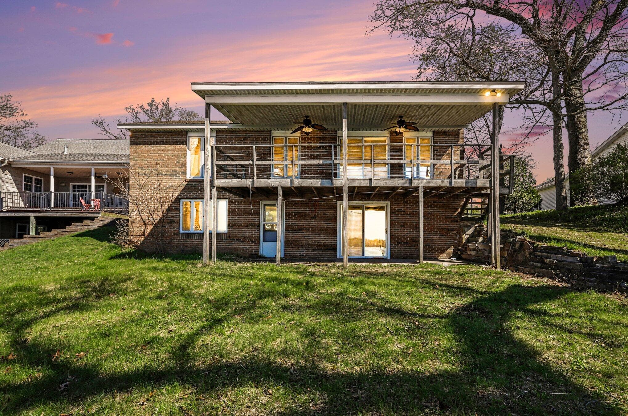 Primary property photo