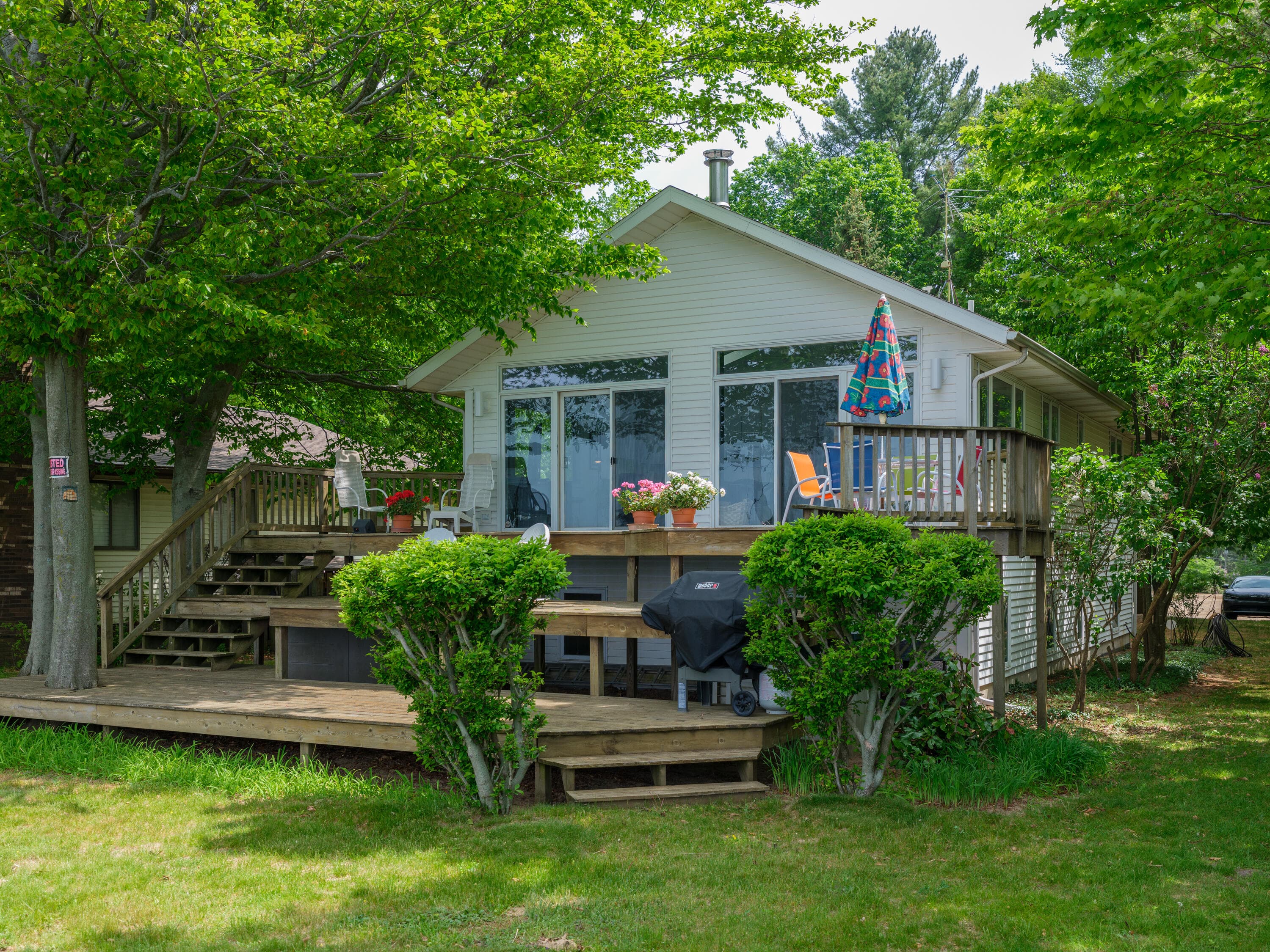 Primary property photo