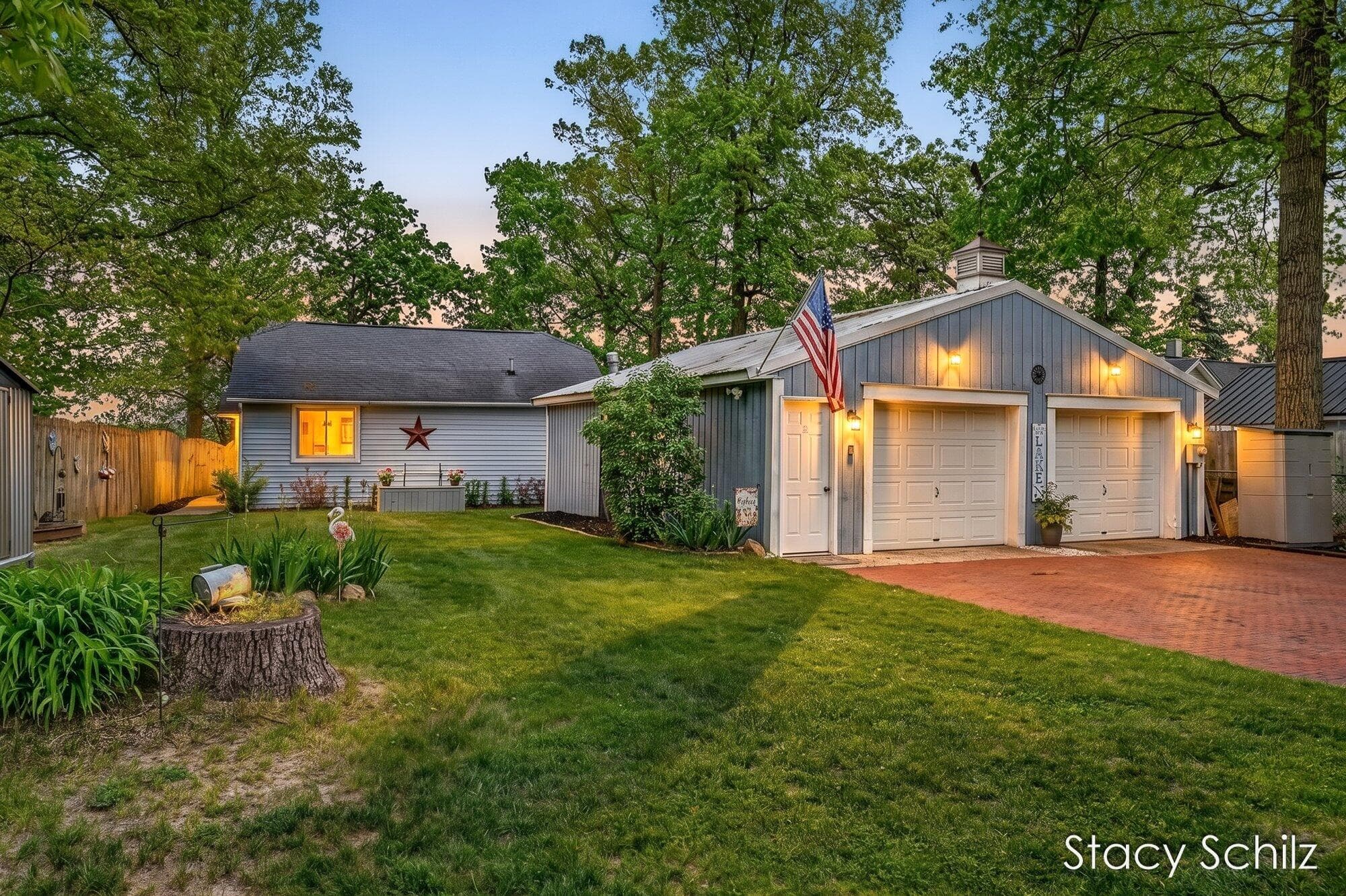 Primary property photo
