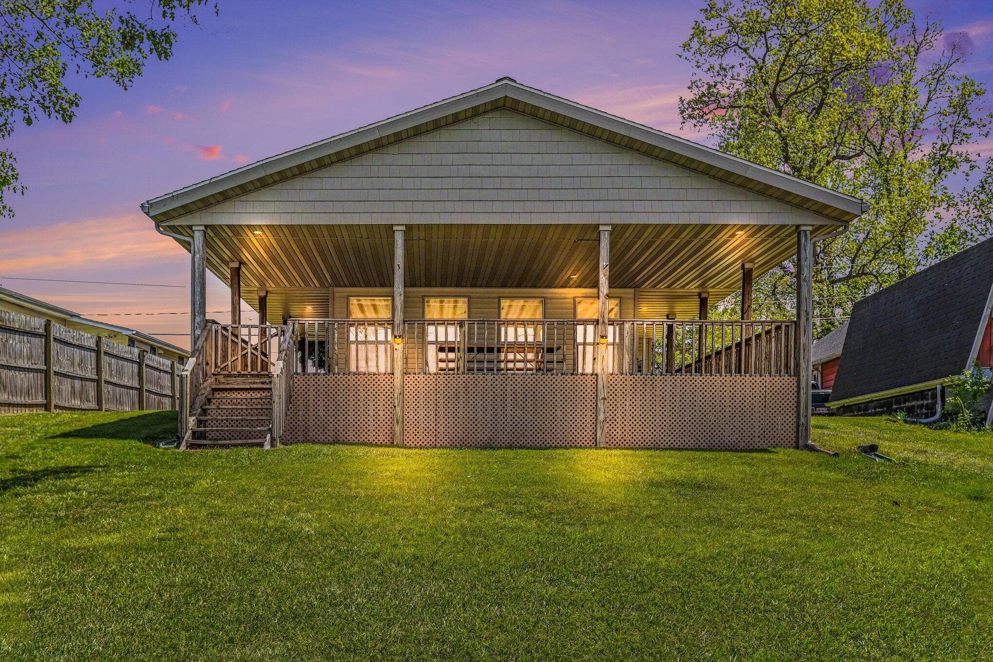 Primary property photo