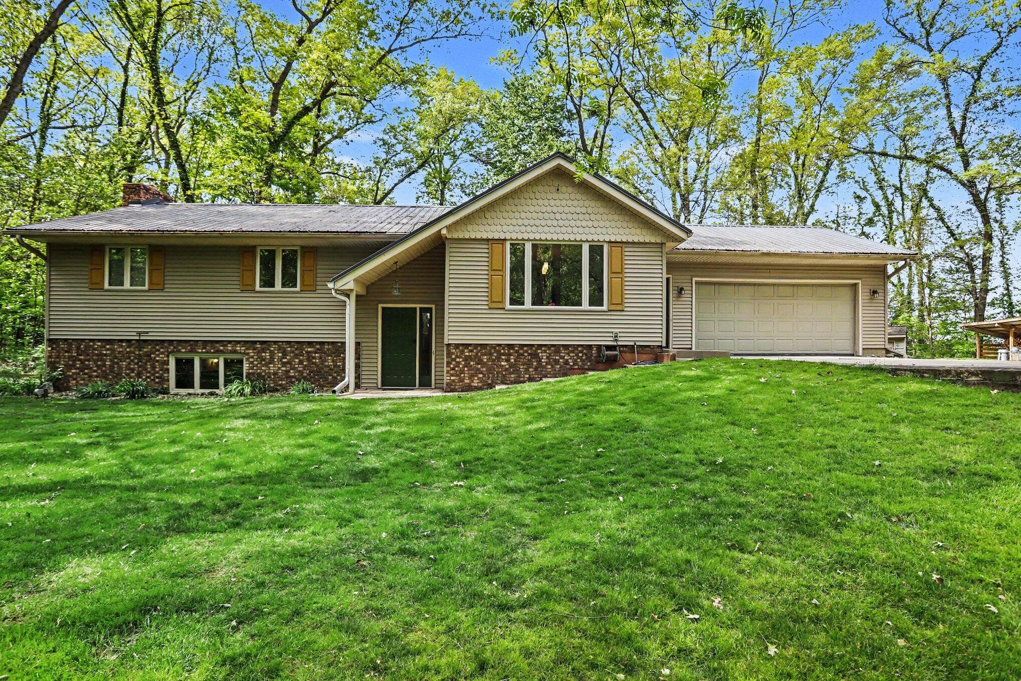 24108 Oak Mattawan MI 49071