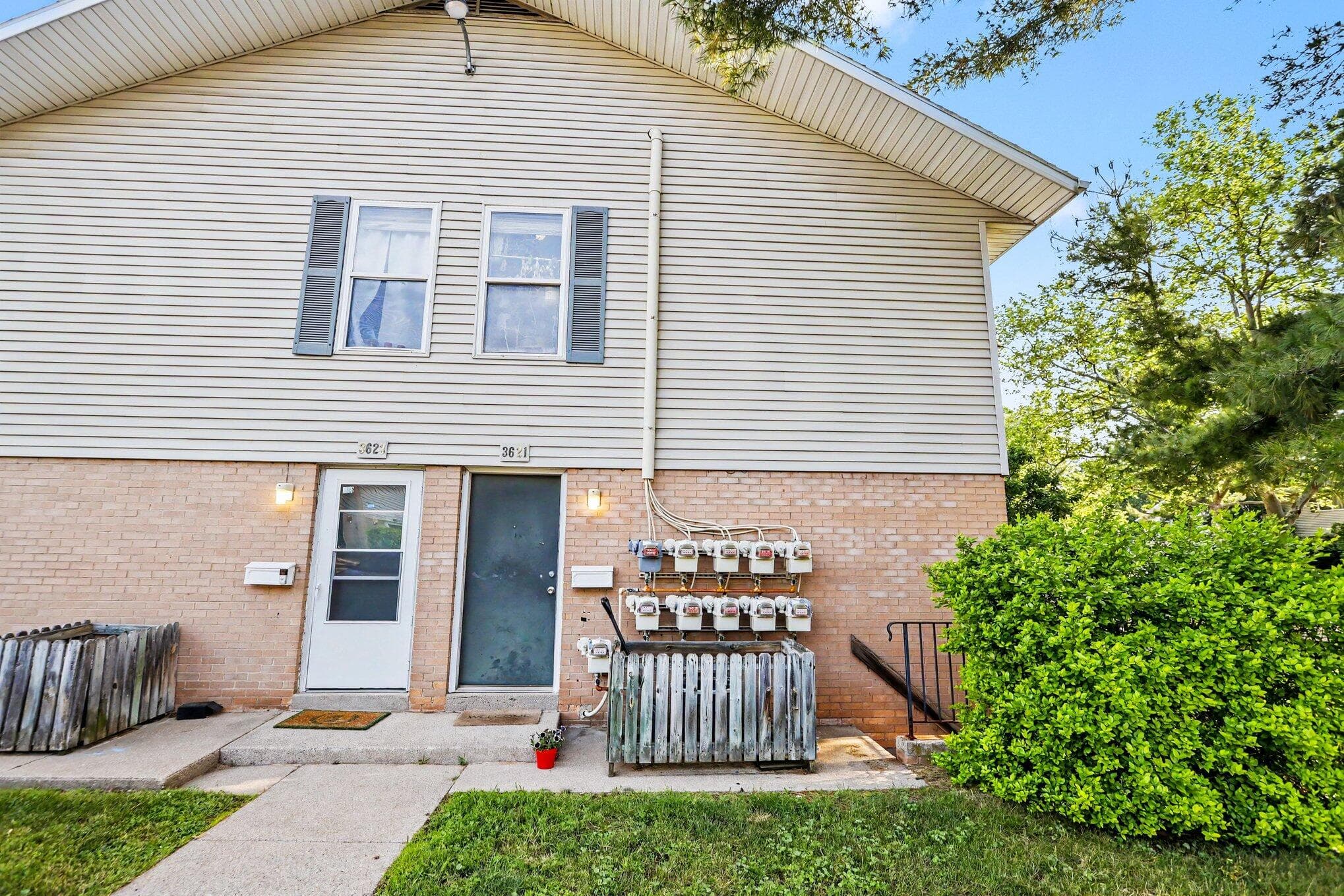 3621 Kenbrooke Kalamazoo MI 49006
