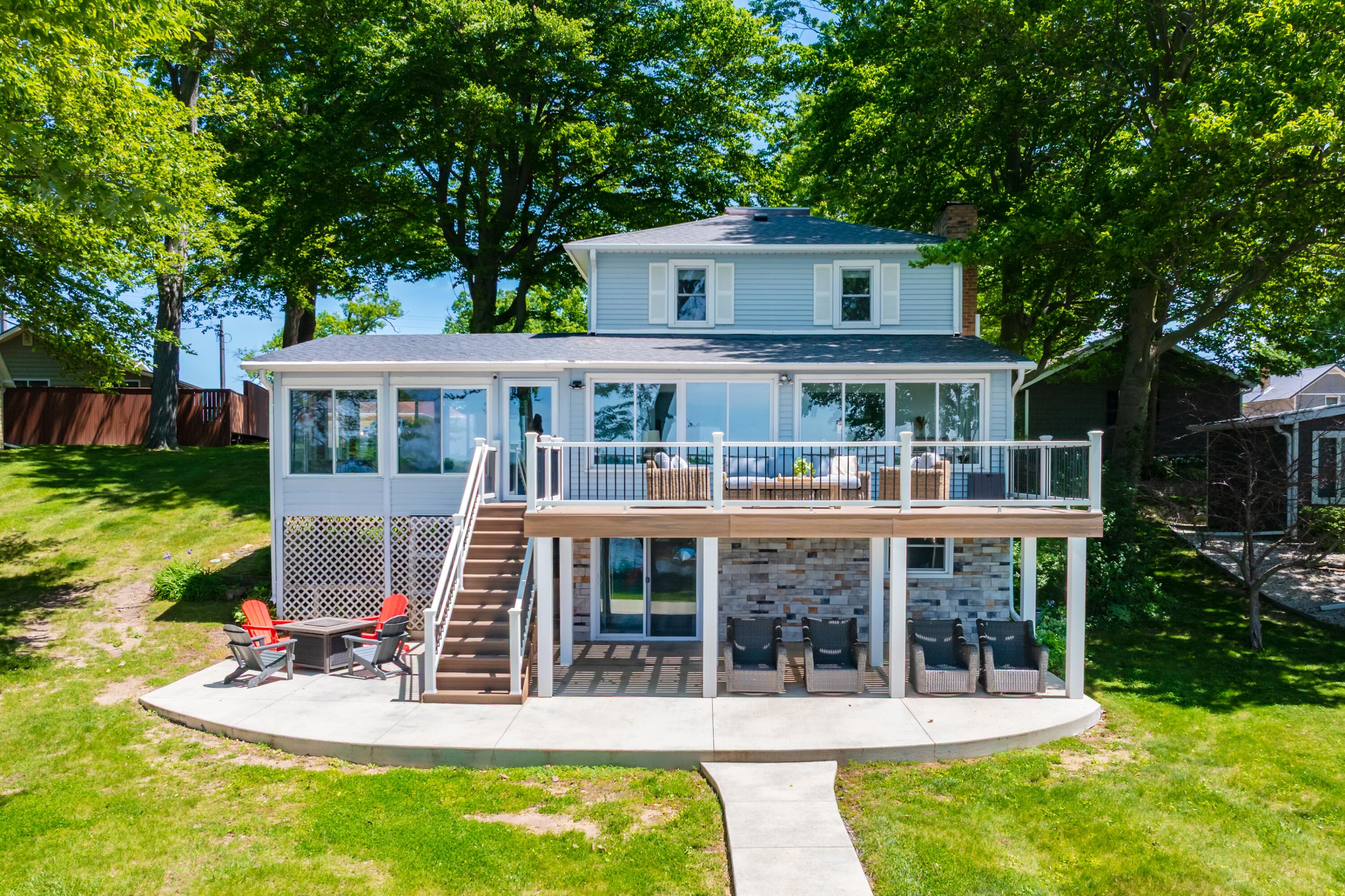 Primary property photo