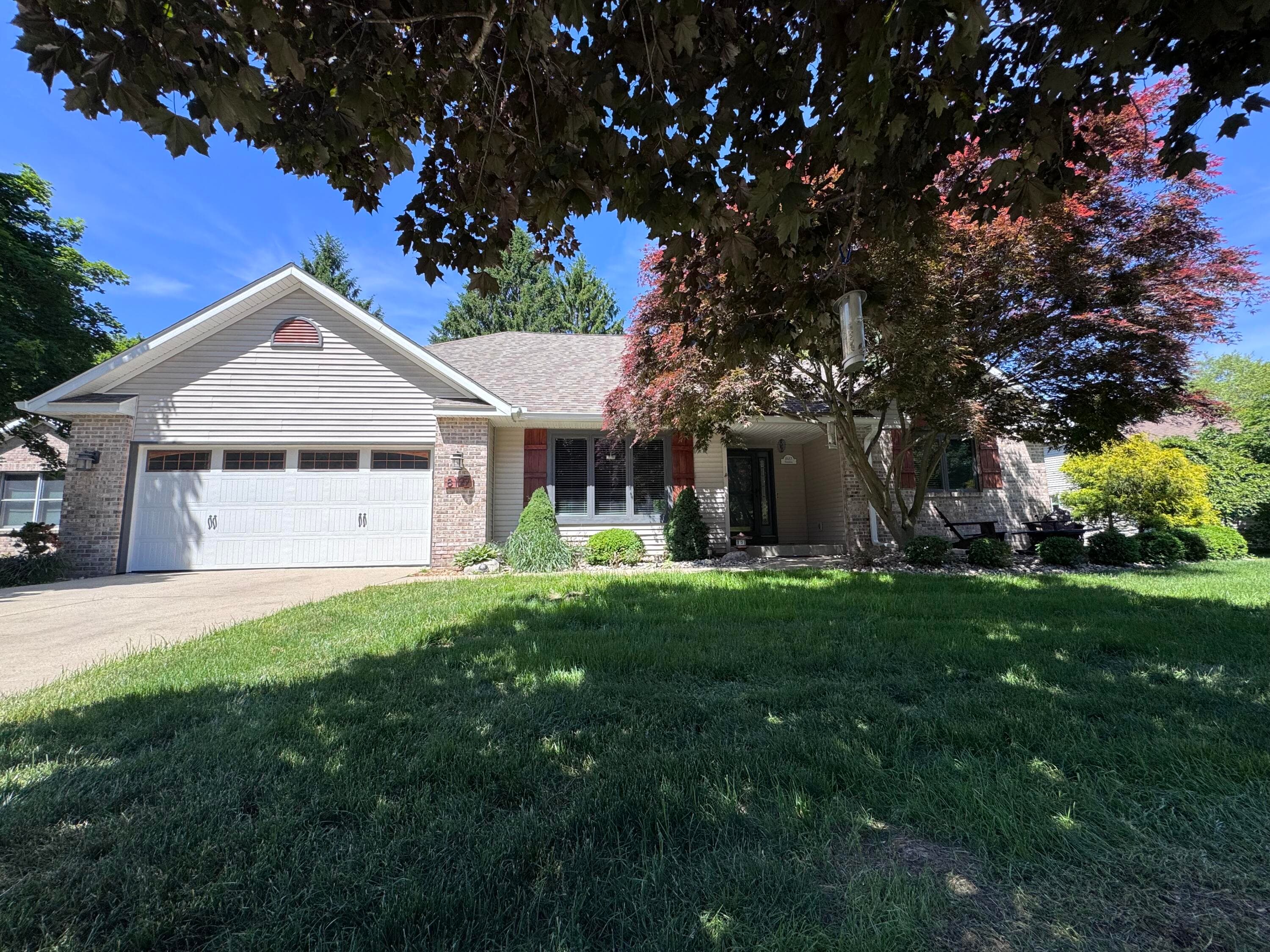 8127 Robinbrook Richland MI 49083
