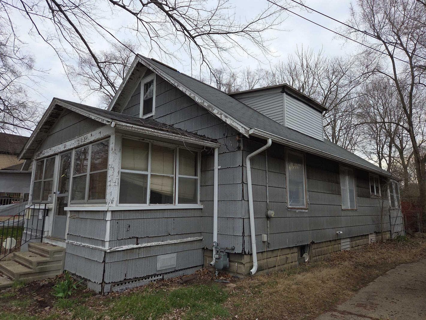 Primary property photo
