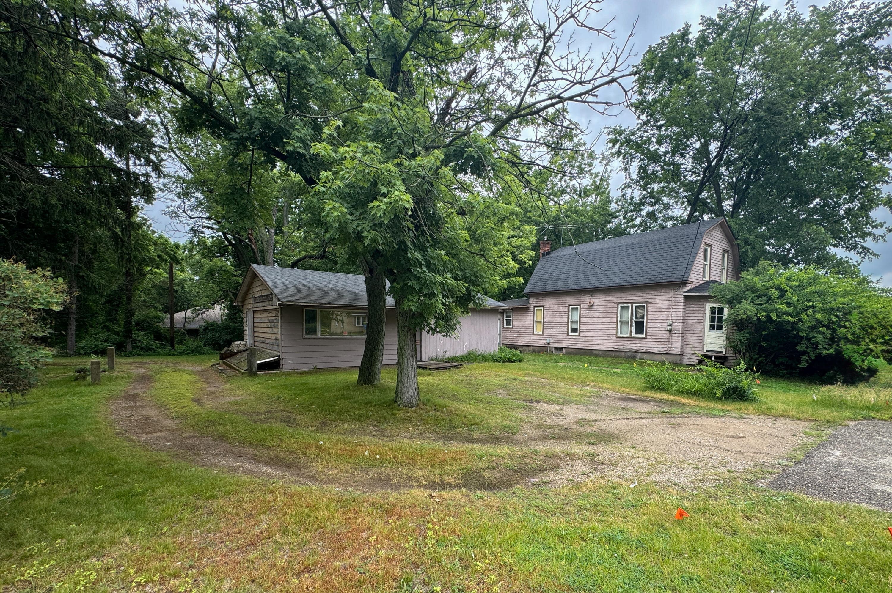 504 Centre Portage MI 49024