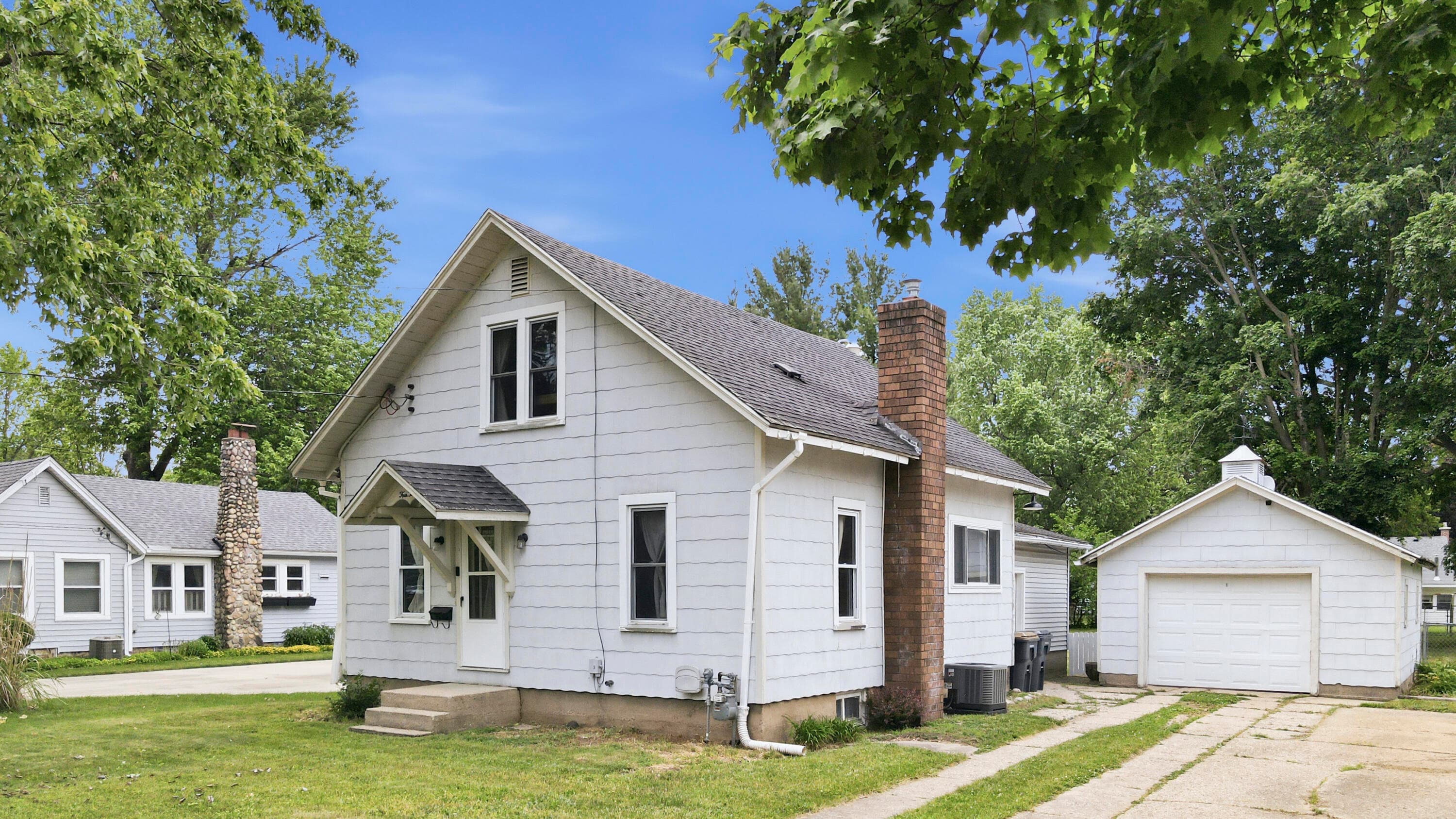 Primary property photo