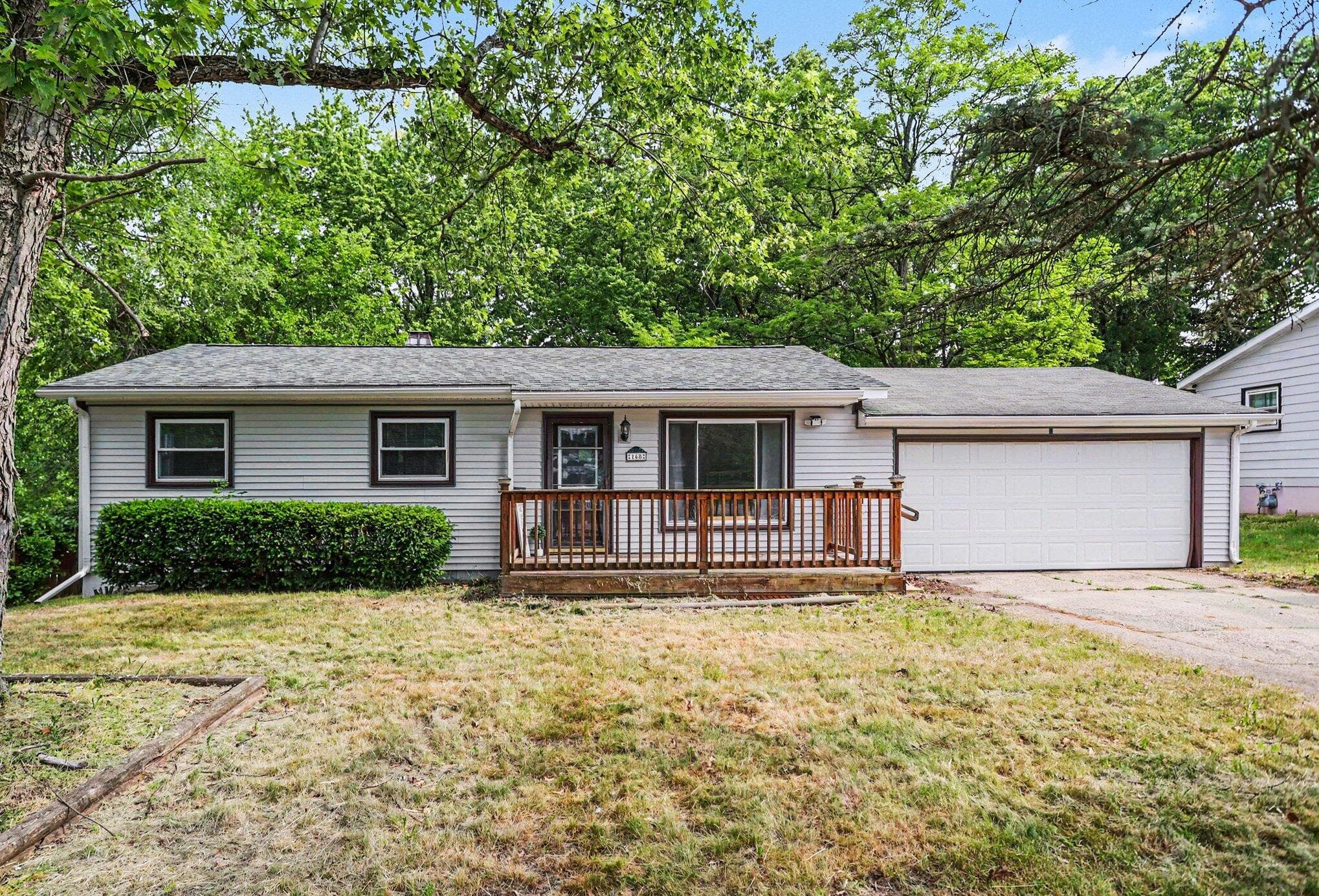 168 Homecrest Battle Creek MI 49037