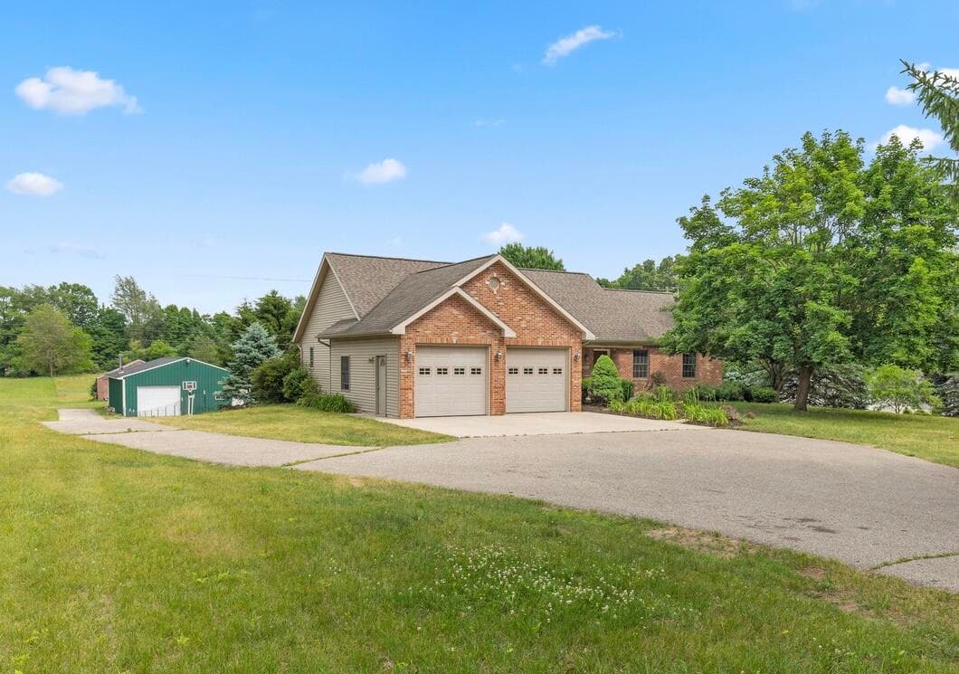 8292 12th Kalamazoo MI 49009