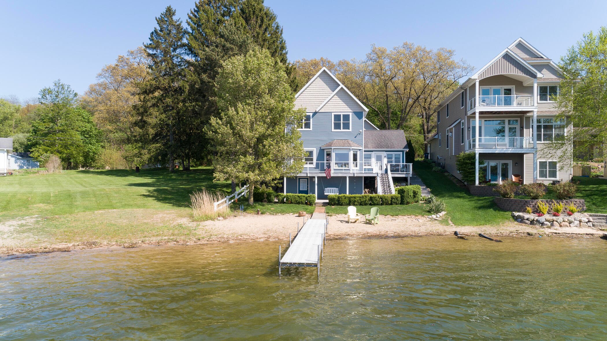 Primary property photo
