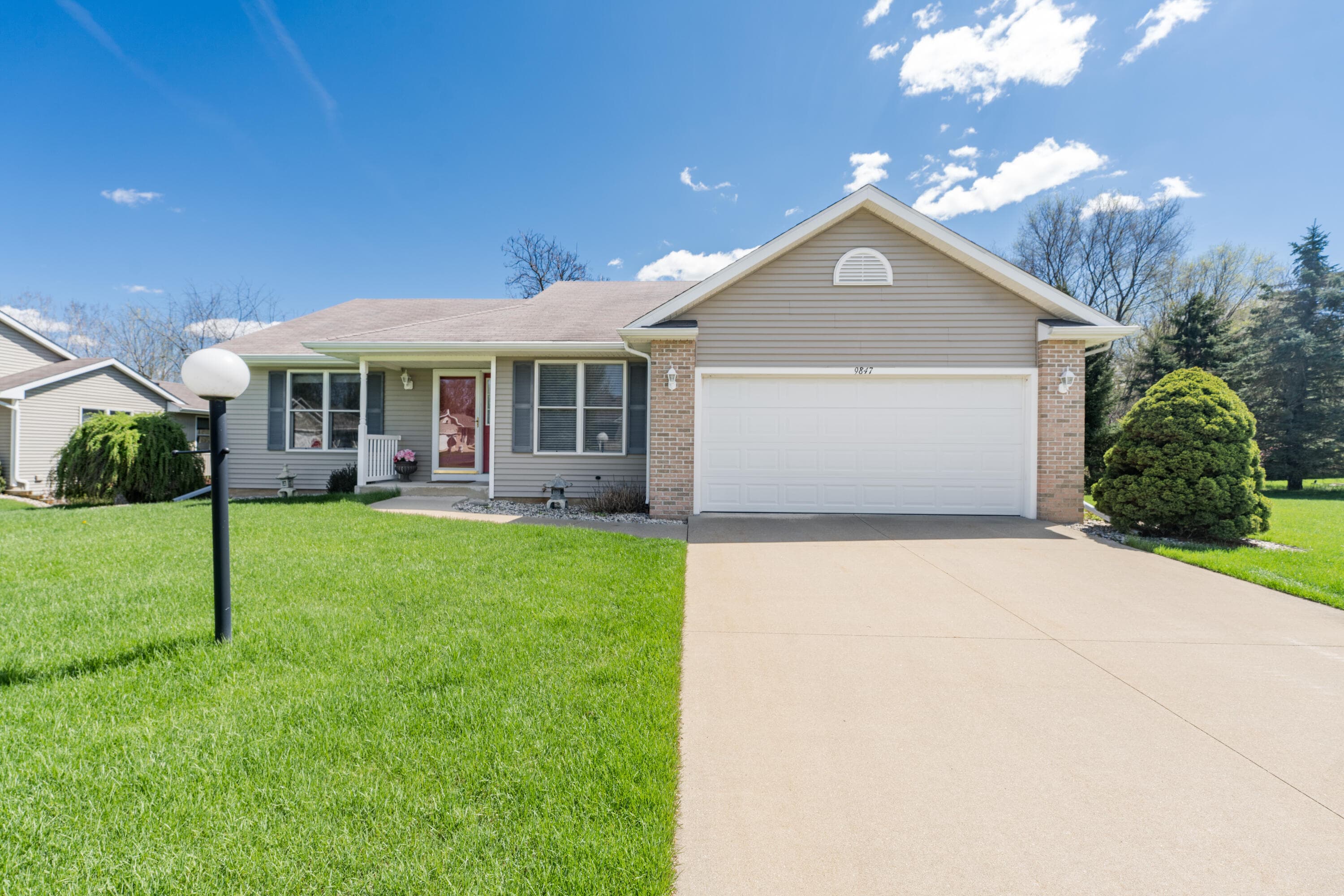 9847 Fort Myers Portage MI 49002