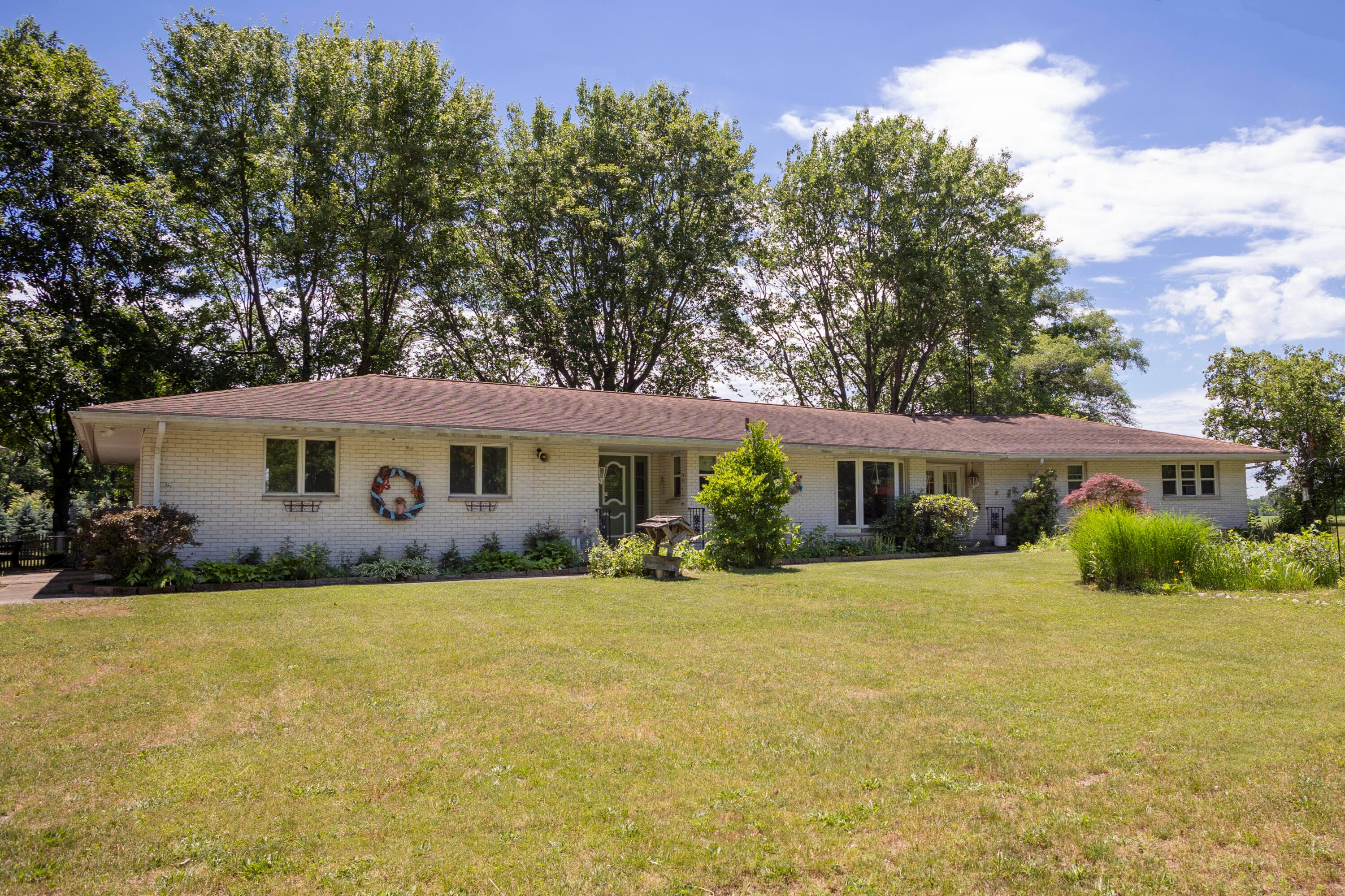 1550 Y Vicksburg MI 49097