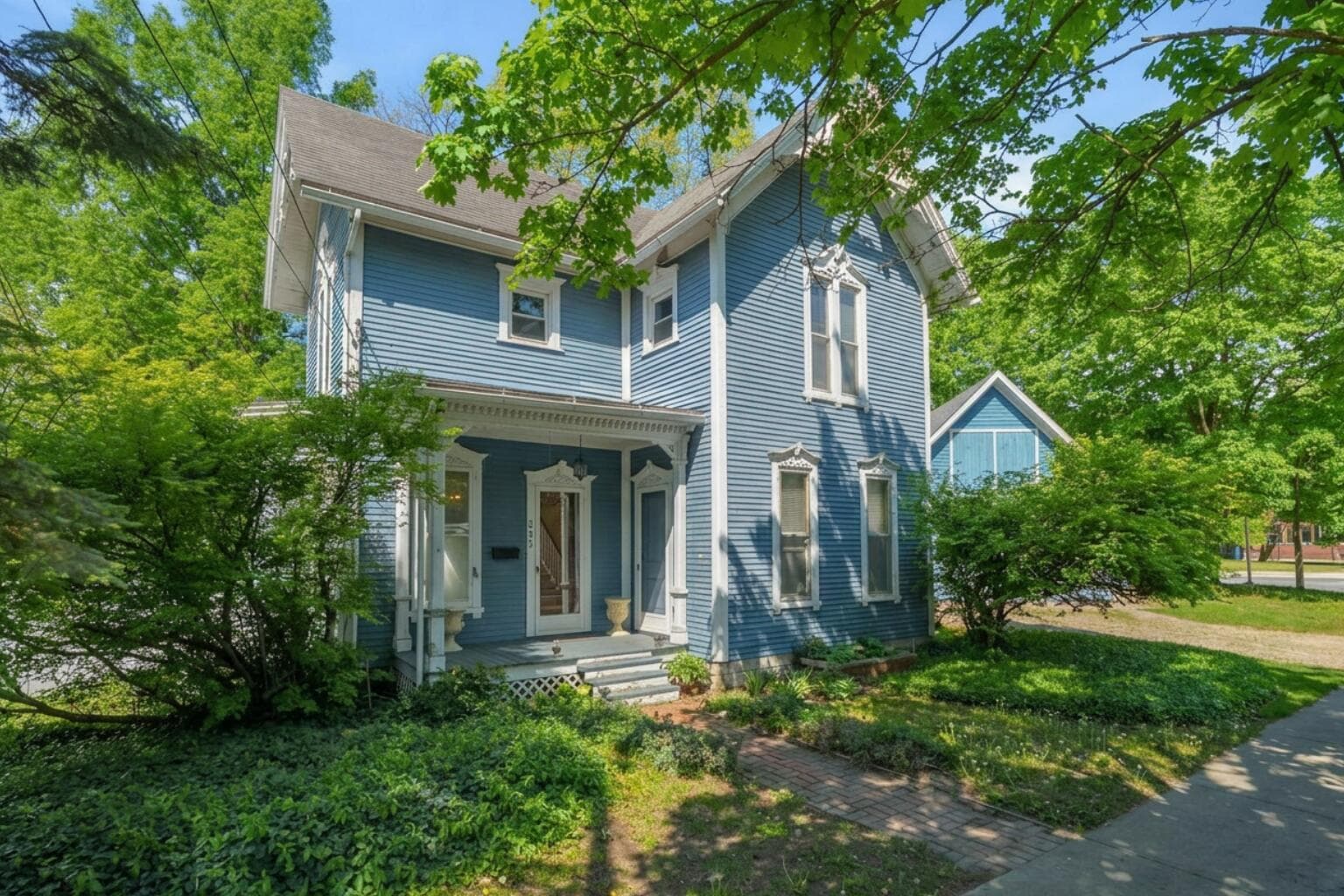 215 Cedar Allegan MI 49010