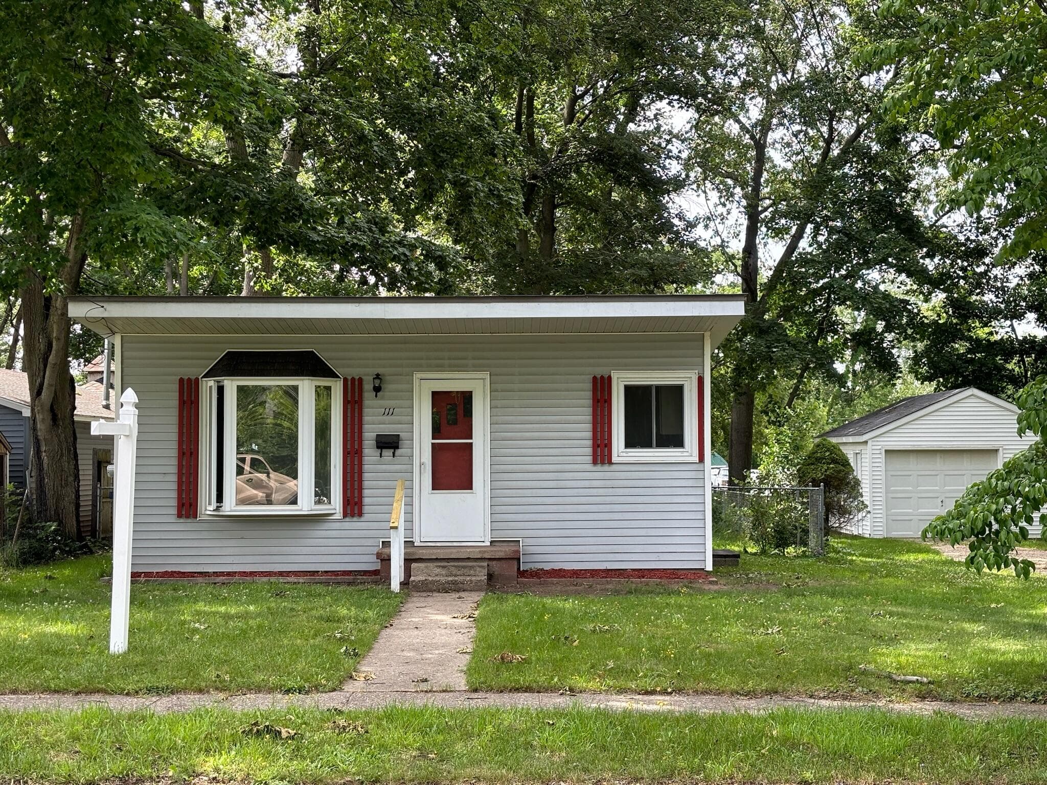 Primary property photo