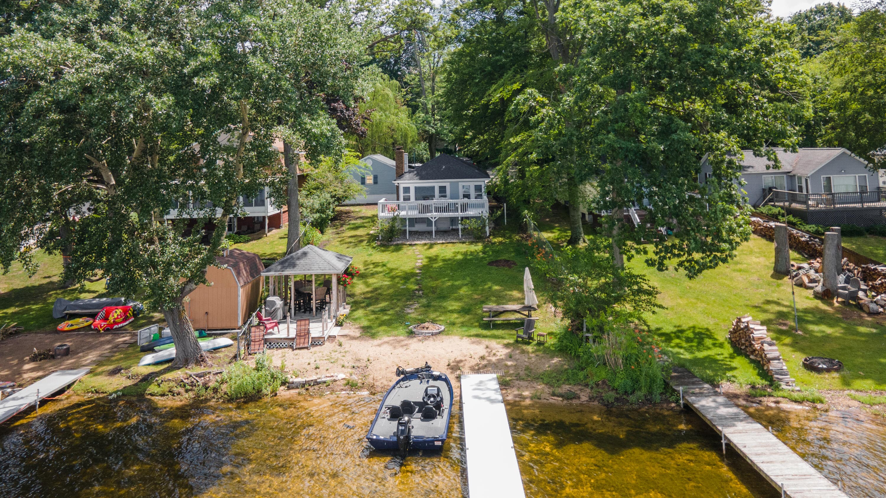 1153 Wall Lake Delton MI 49046