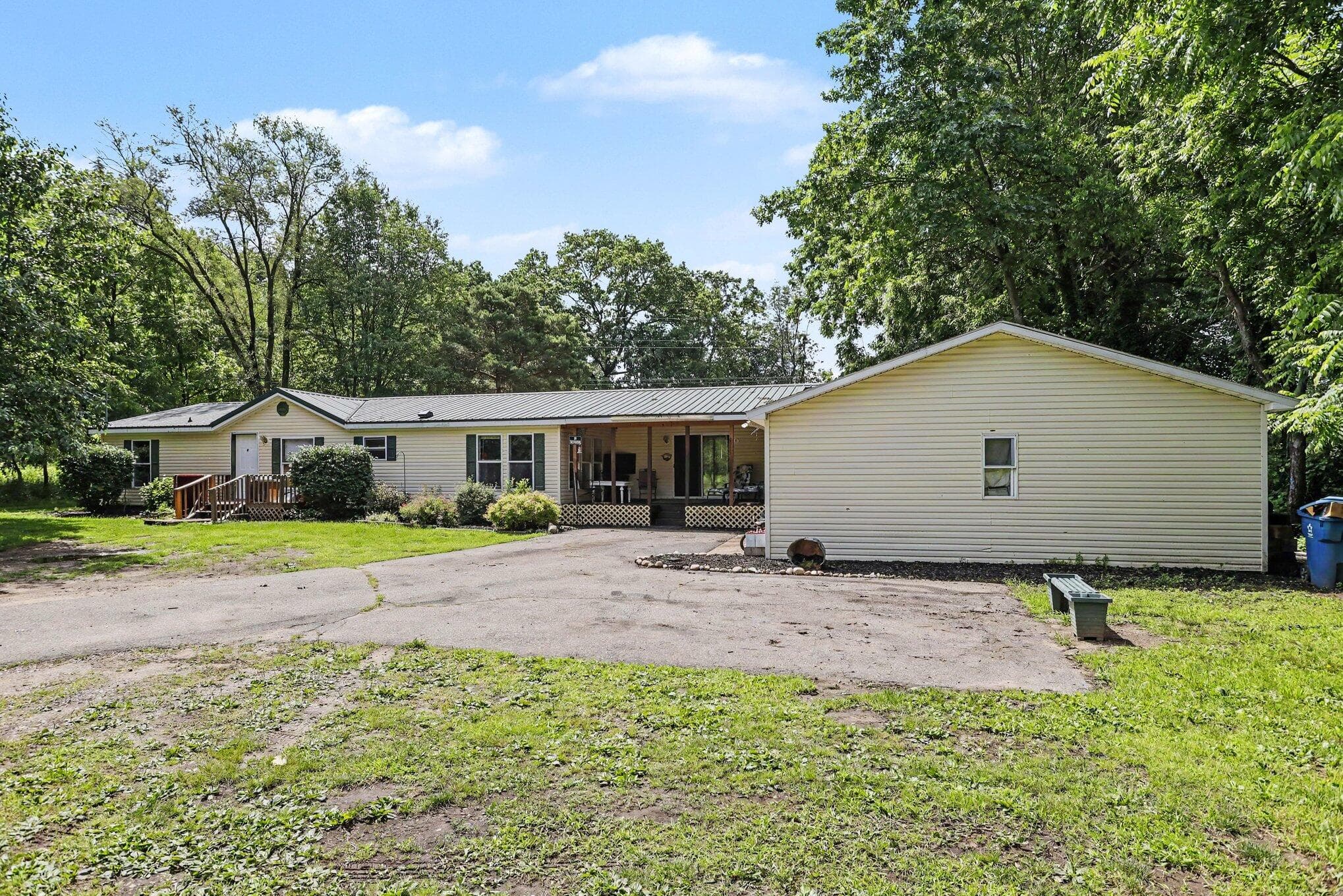 619 Marsh Plainwell MI 49080