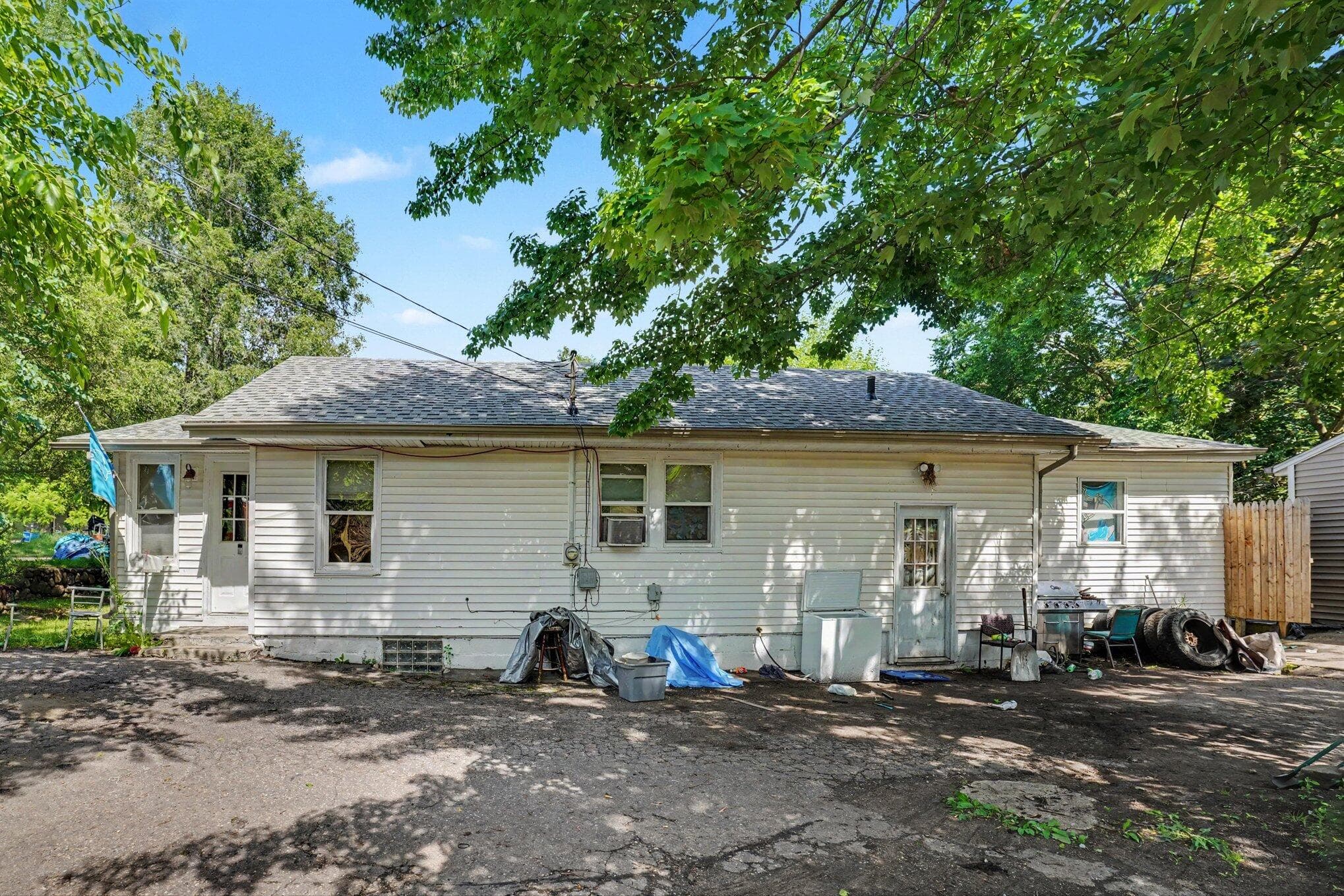749 Hutchinson Kalamazoo MI 49008