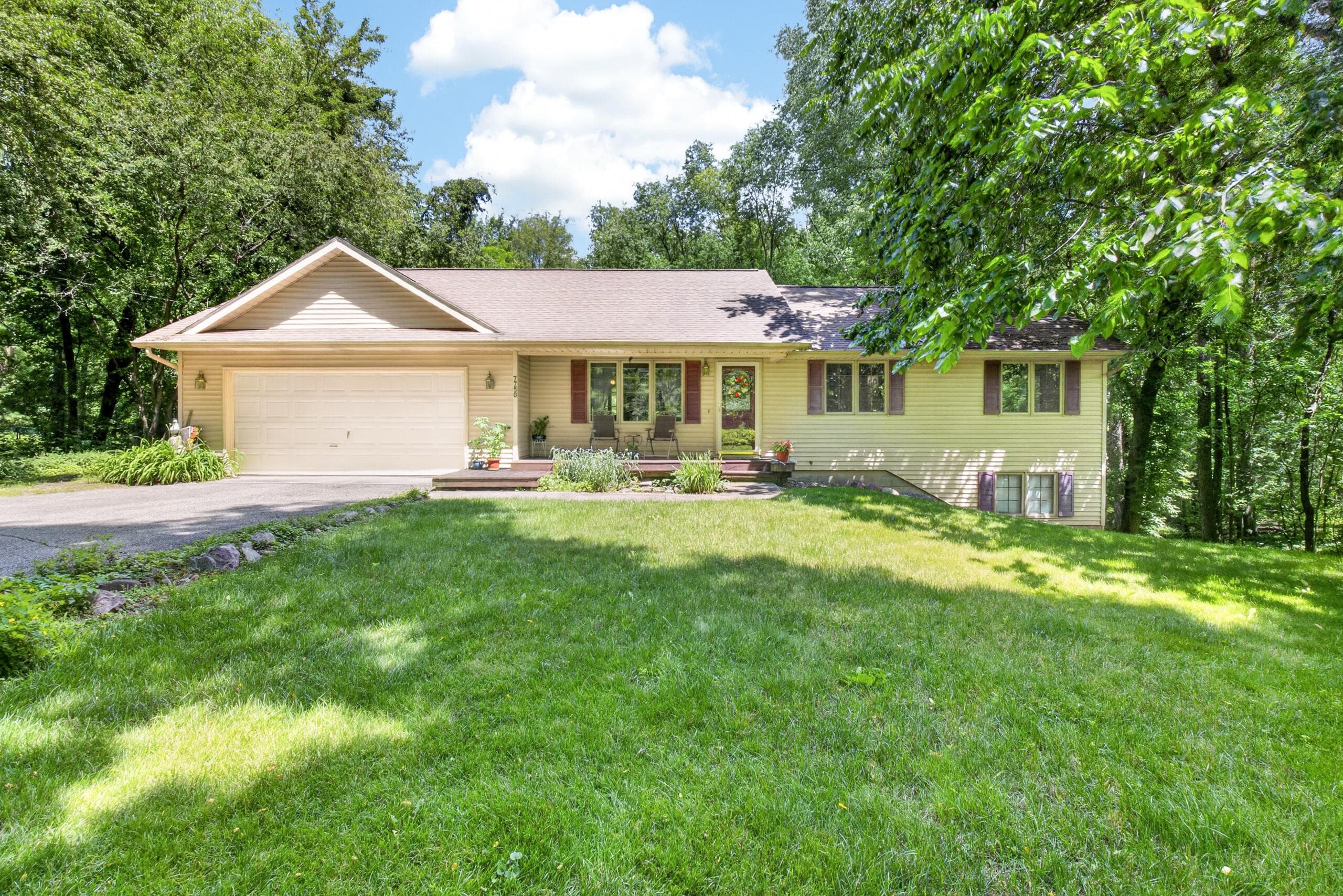 Primary property photo