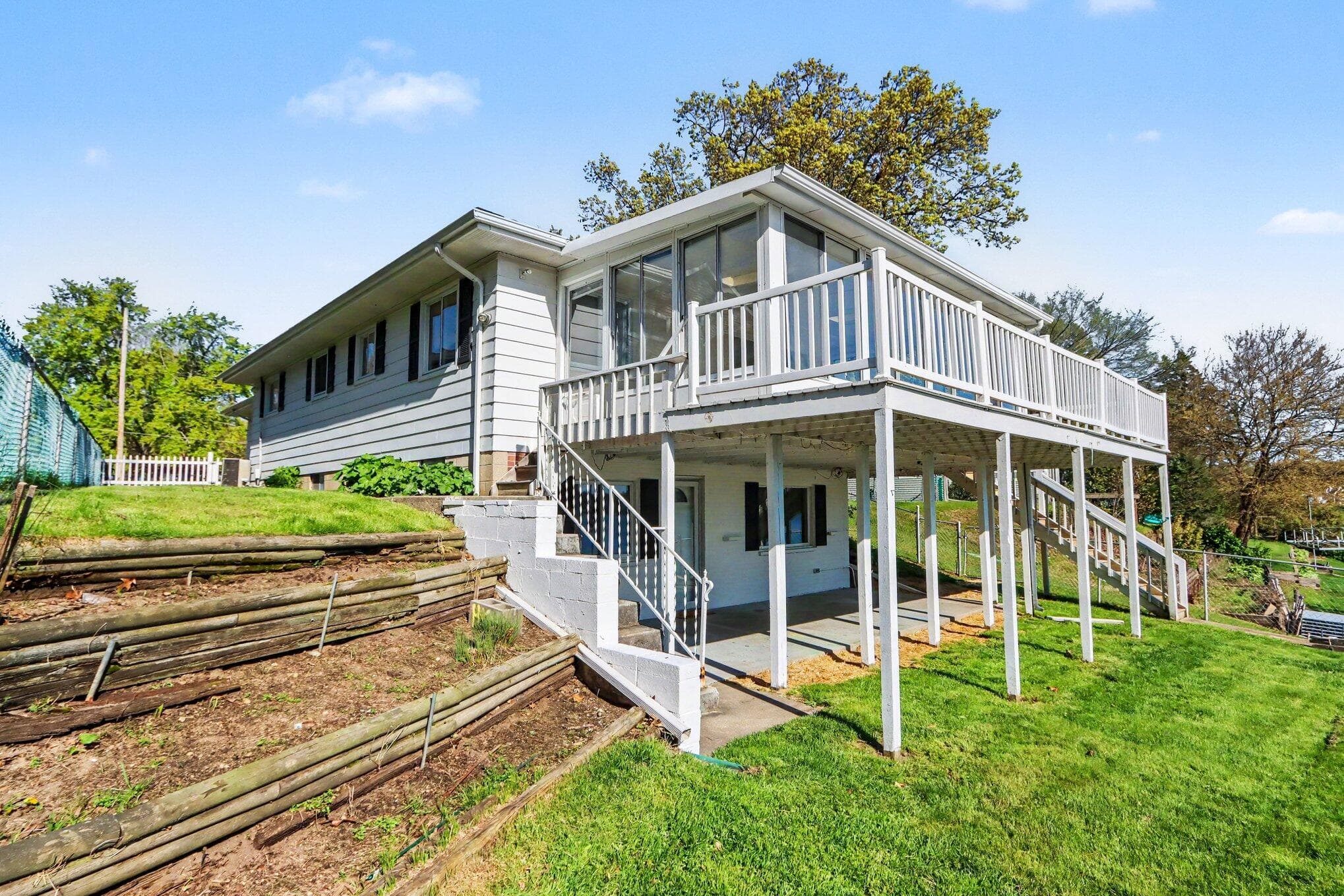468 Crooked Lake Kalamazoo MI 49009