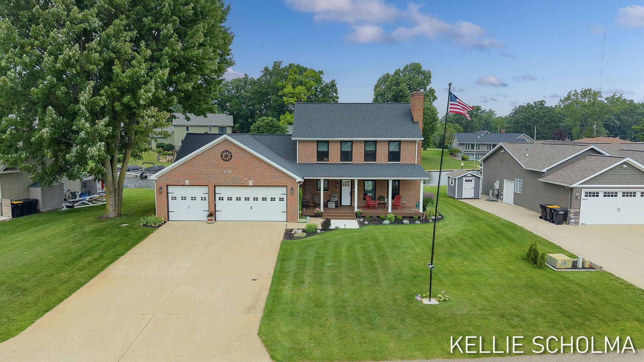 Primary property photo