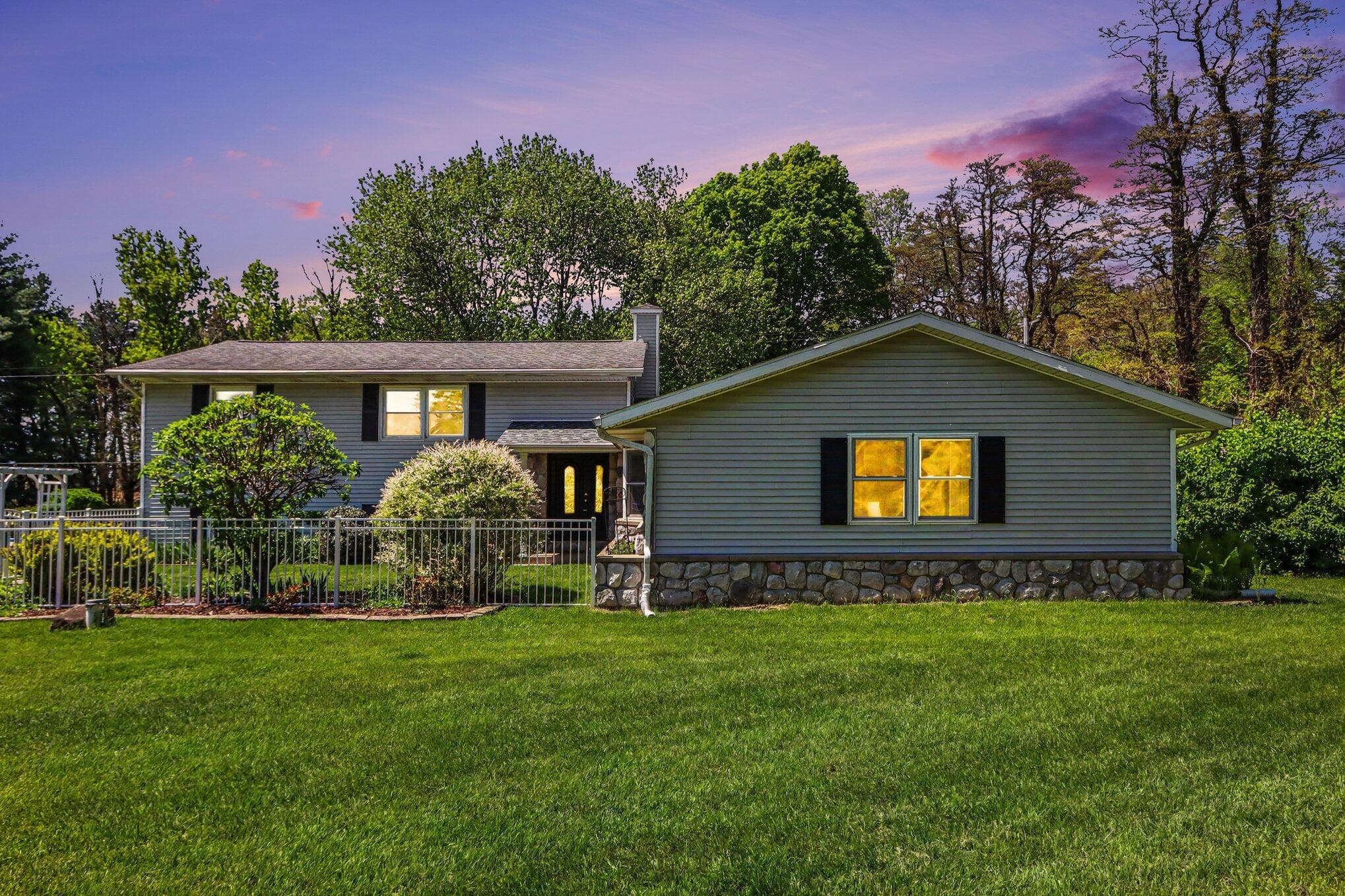 6985 12th Kalamazoo MI 49009