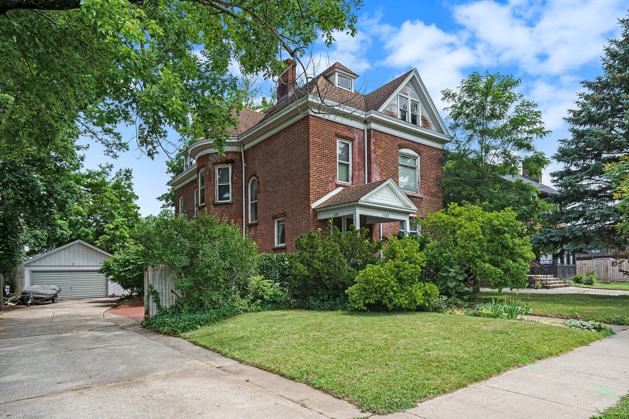 1133 Westnedge Kalamazoo MI 49008