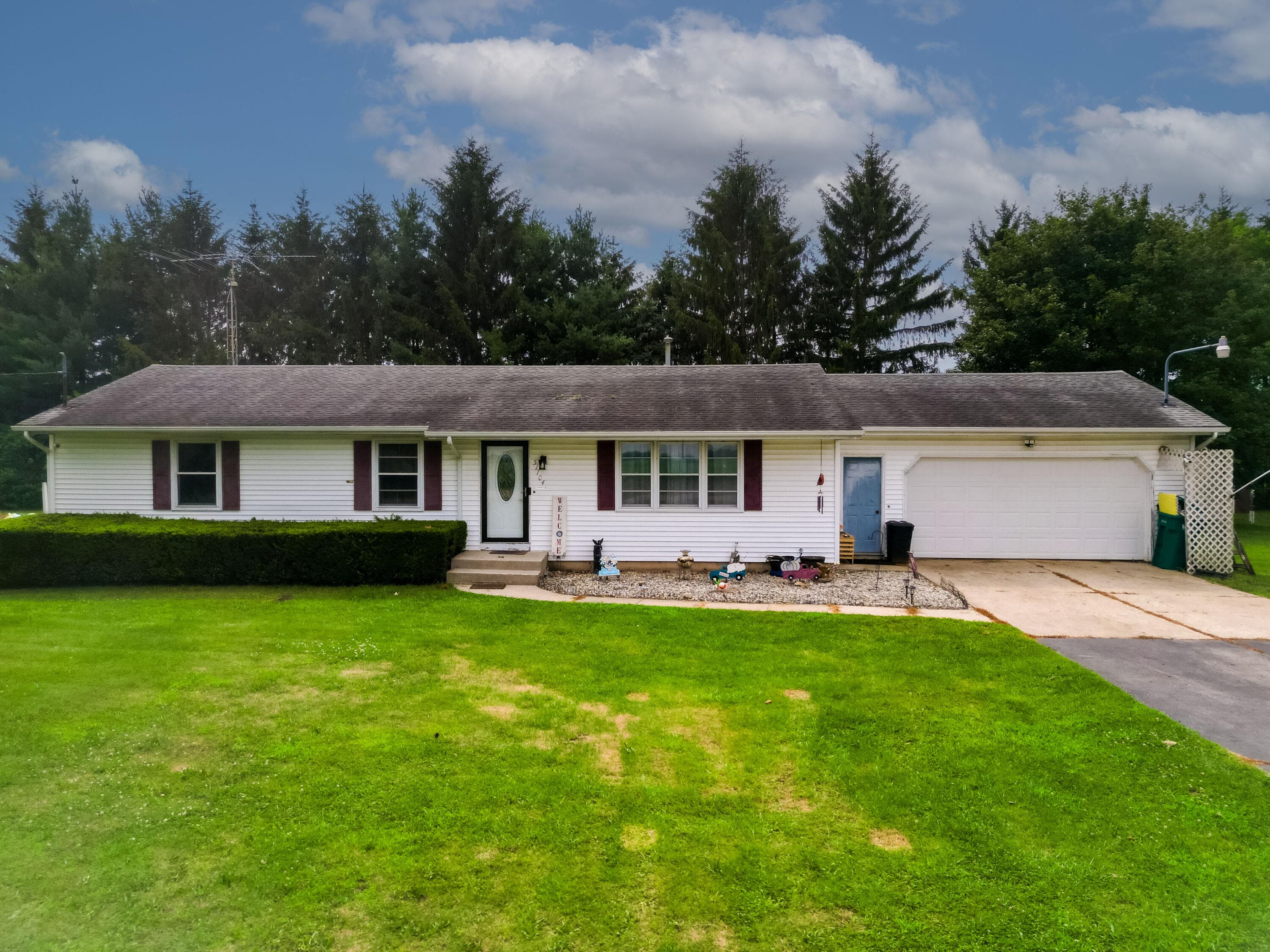 51104 Silver Three Rivers MI 49093