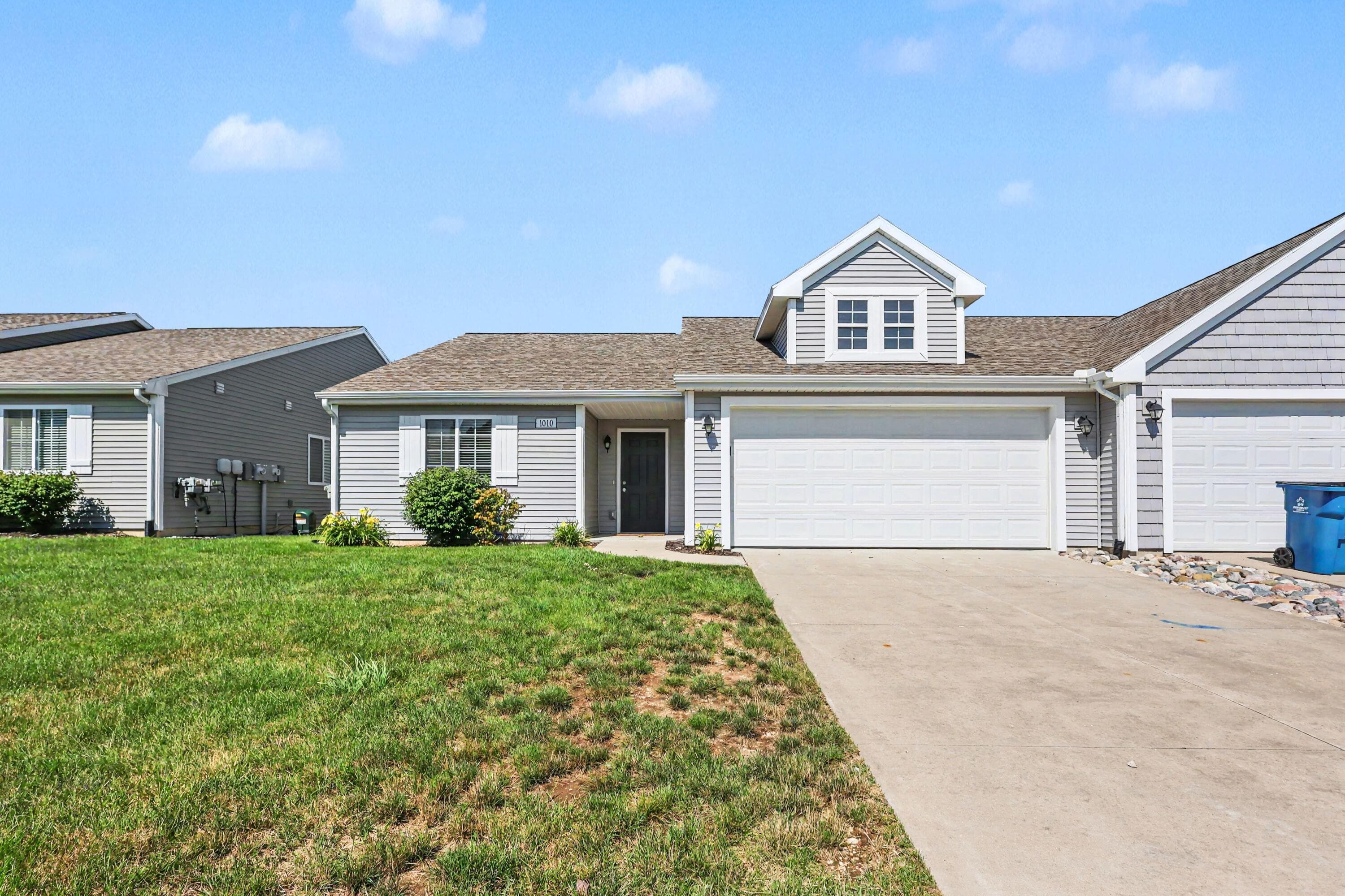 1010 Villas Vicksburg MI 49097