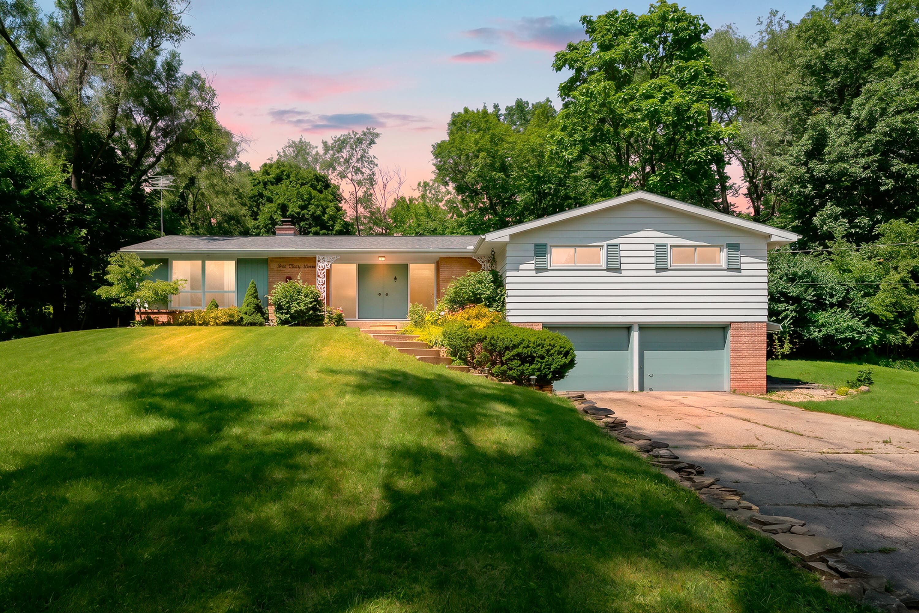 537 Parkdale Kalamazoo MI 49004