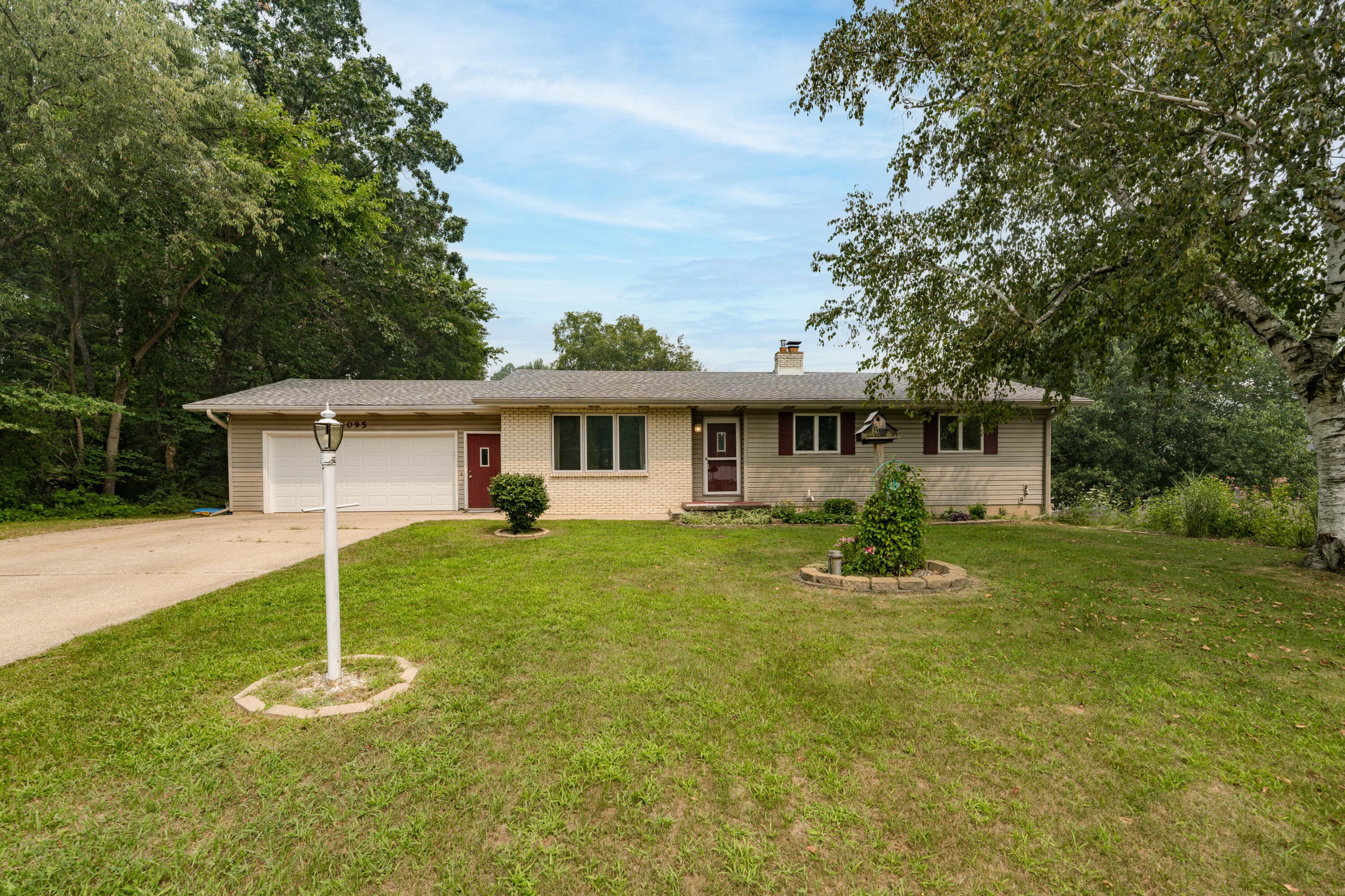 1095 Howard Otsego MI 49078