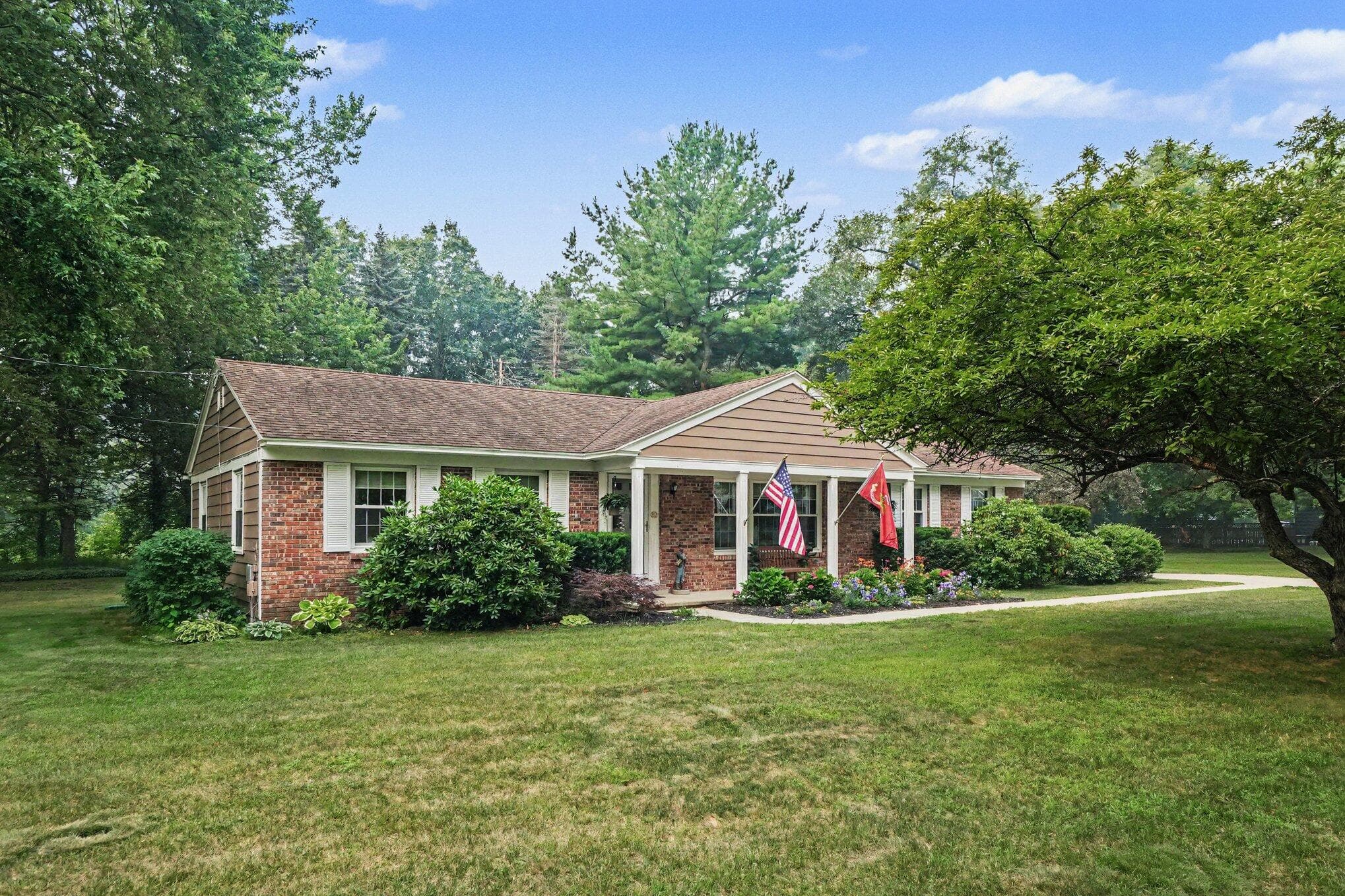 219 Jackson Allegan MI 49010