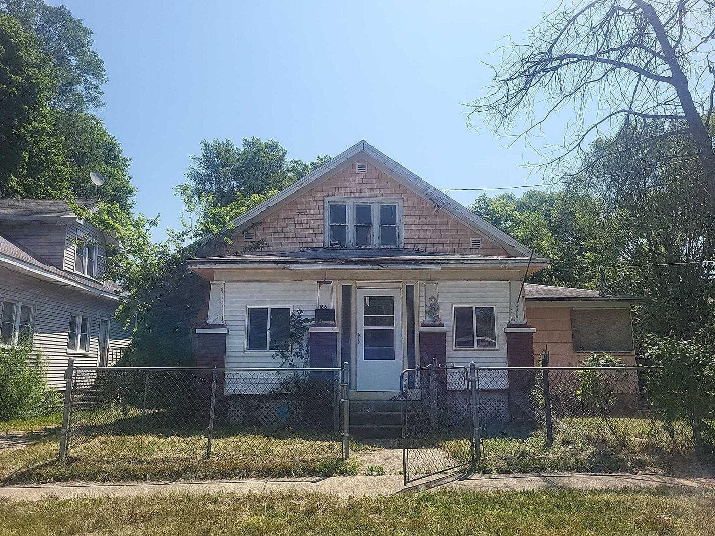 186 Howland Battle Creek MI 49037