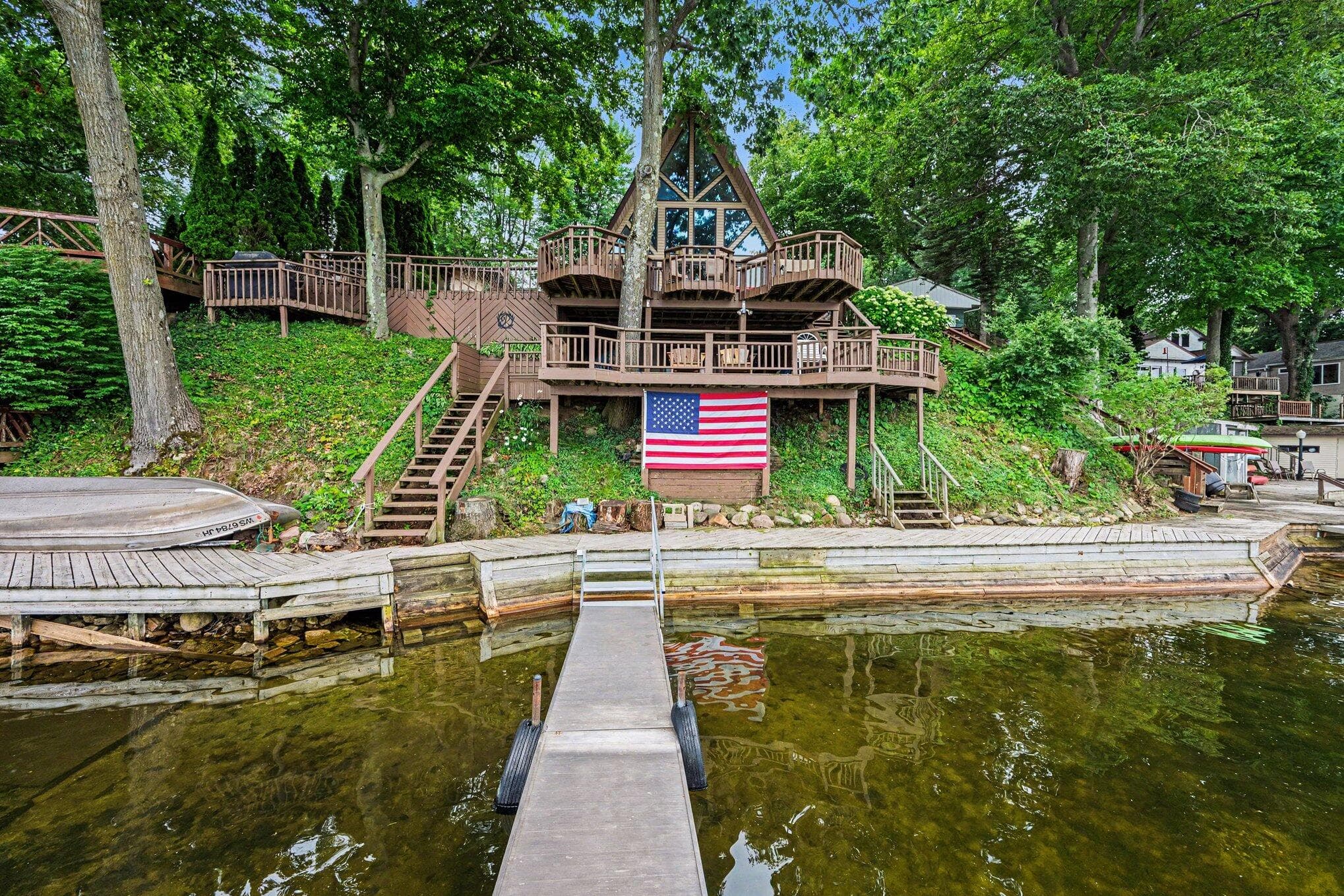 25862 Shore Lawton MI 49065