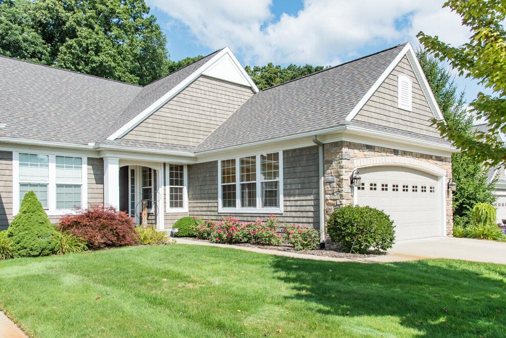 8904 Oakland Hills Portage MI 49024