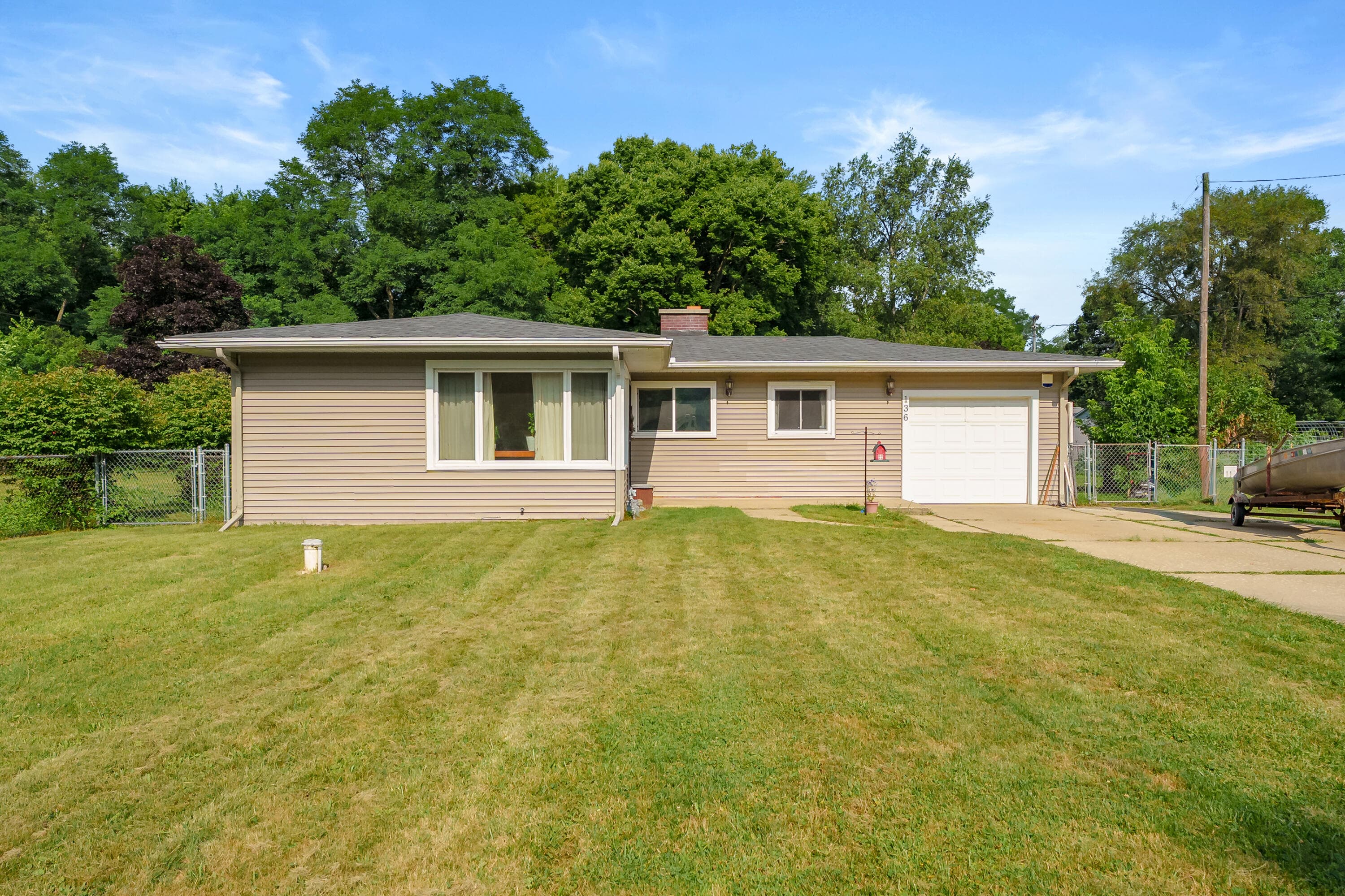 136 Charleston Battle Creek MI 49037