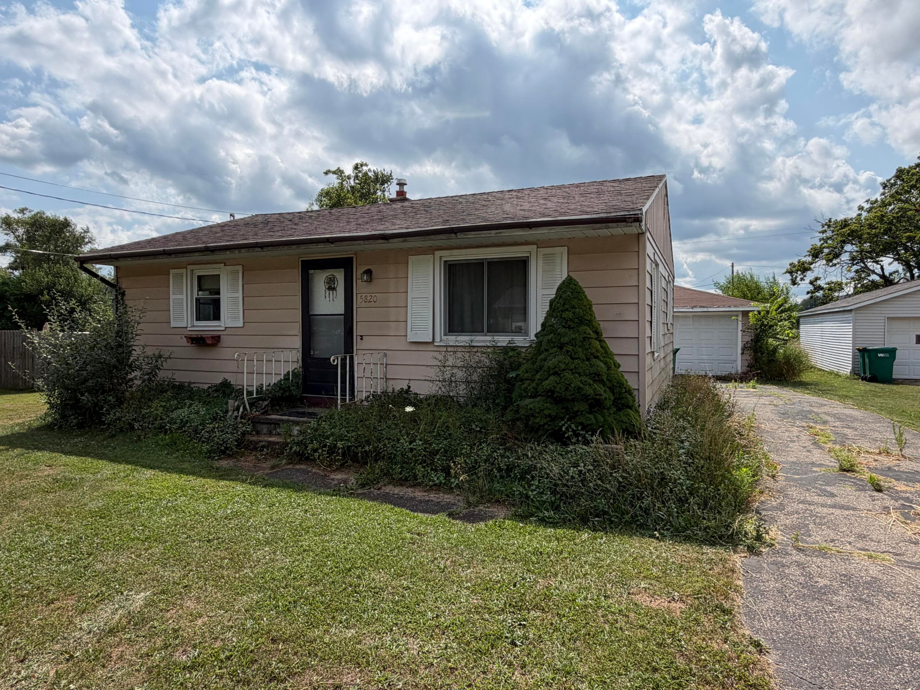 5820 Utah Portage MI 49024
