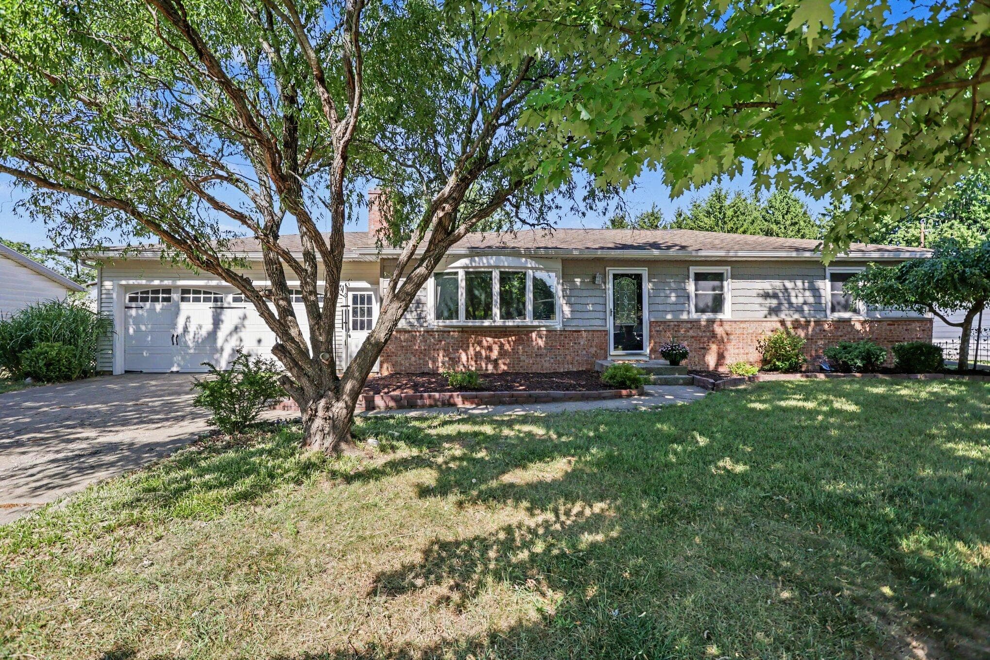 8546 Dolphin Portage MI 49024