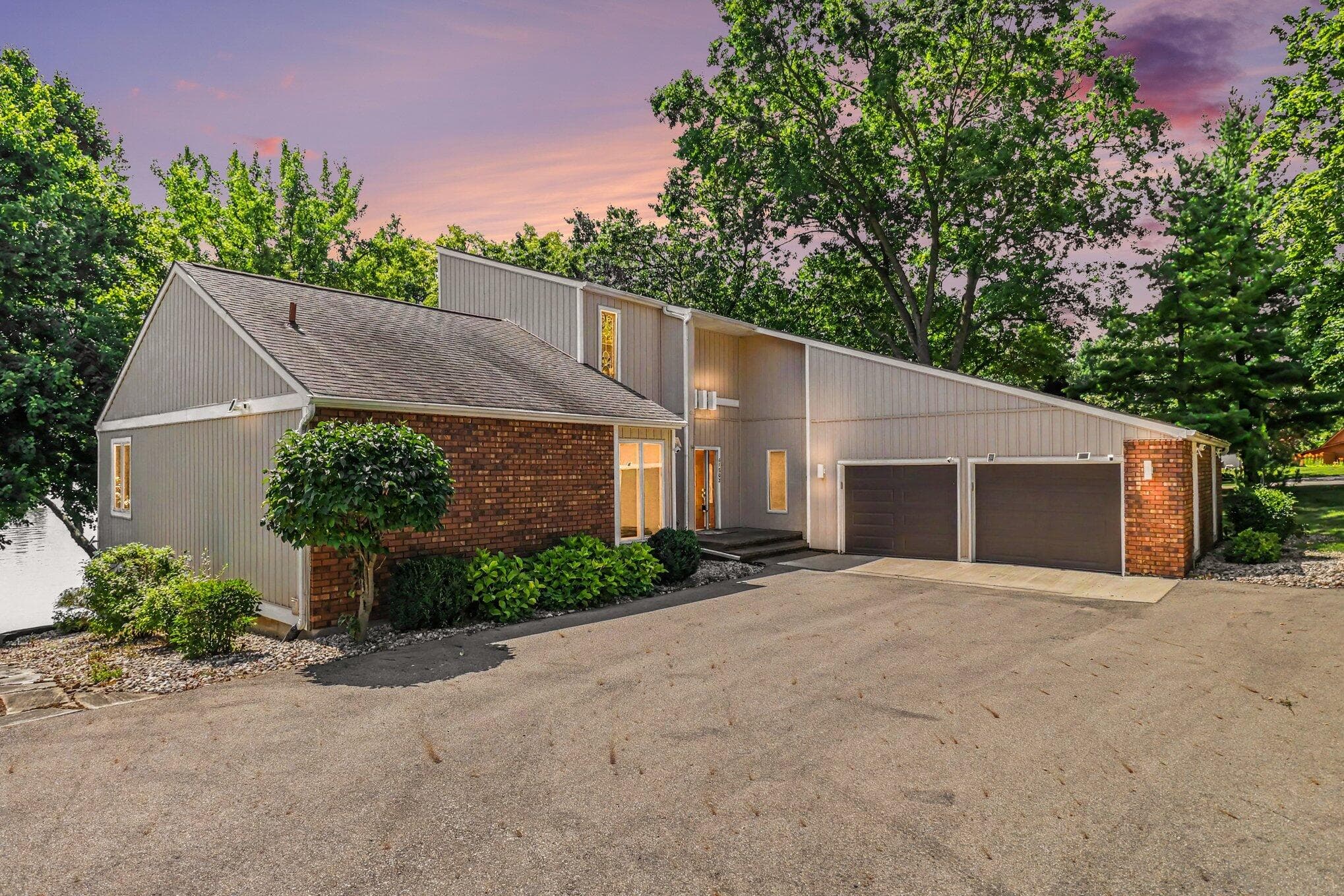 61583 Raintree Sturgis MI 49091