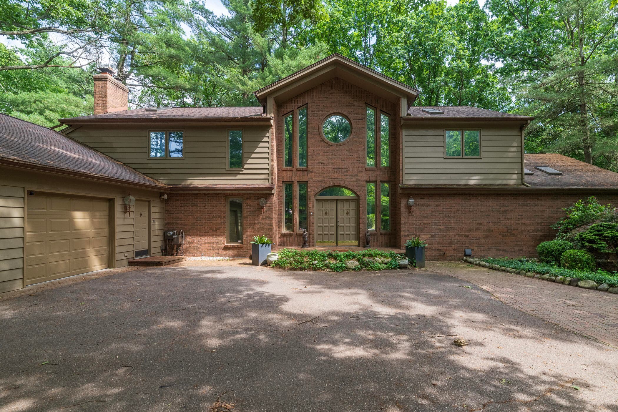 7129 Lakeridge Kalamazoo MI 49009