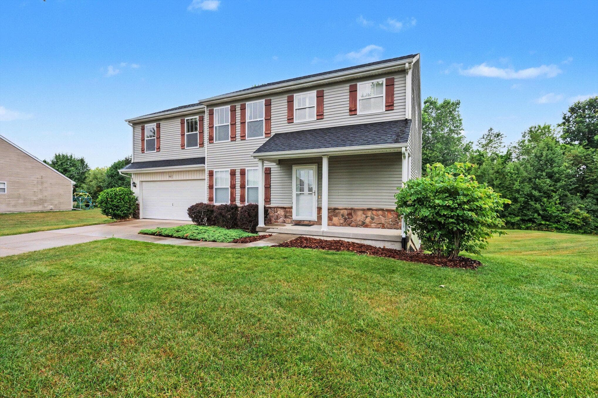 352 Laurel Wood Kalamazoo MI 49009