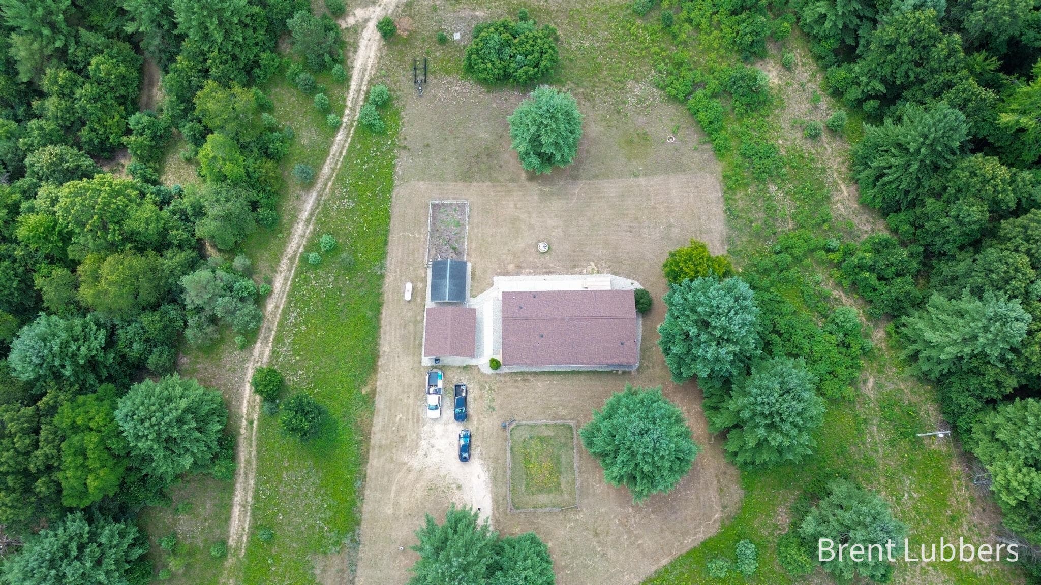 Primary property photo
