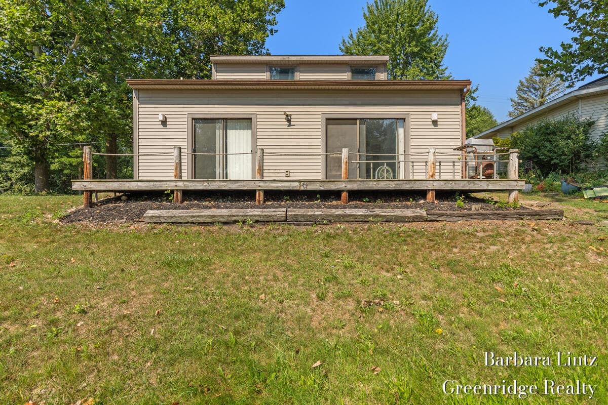 Primary property photo