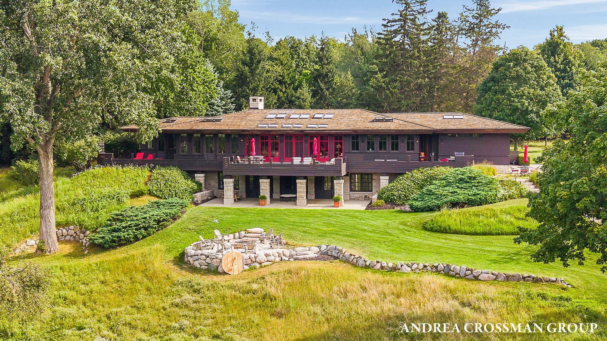 Primary property photo