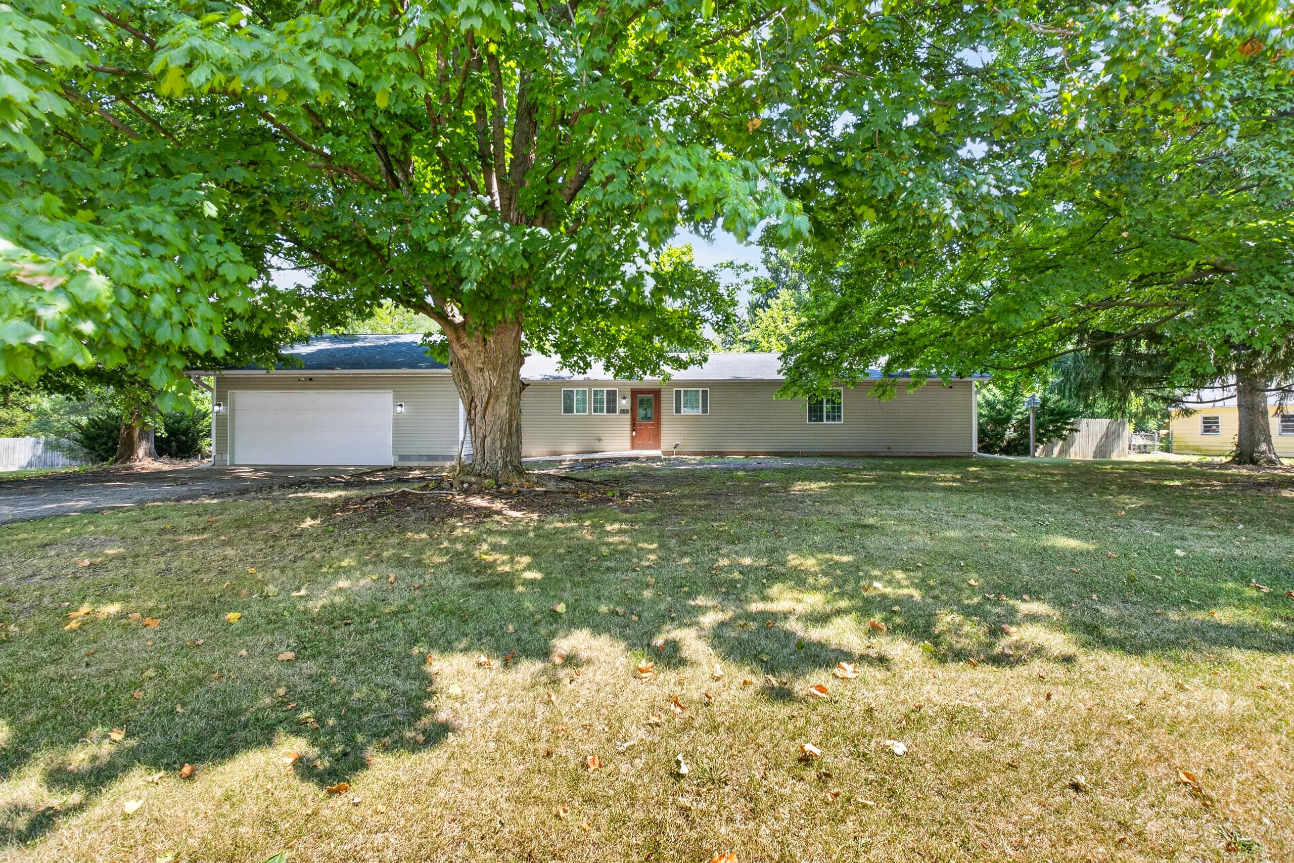 Primary property photo