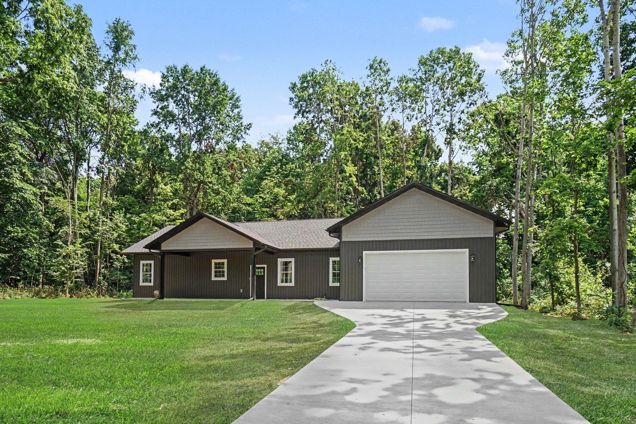 74777 Ridgeway Lawton MI 49065
