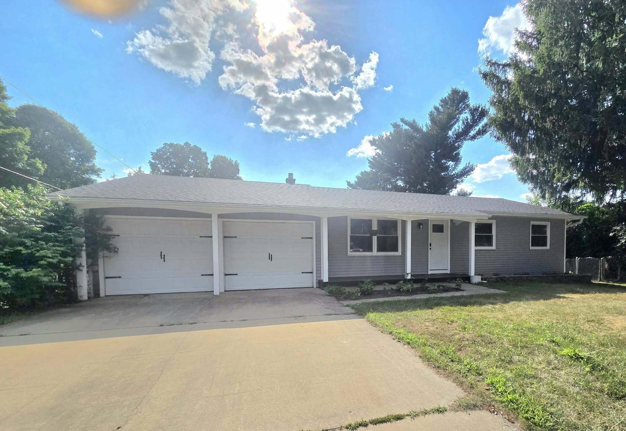 742 Greenridge Road, Battle Creek, MI 49015