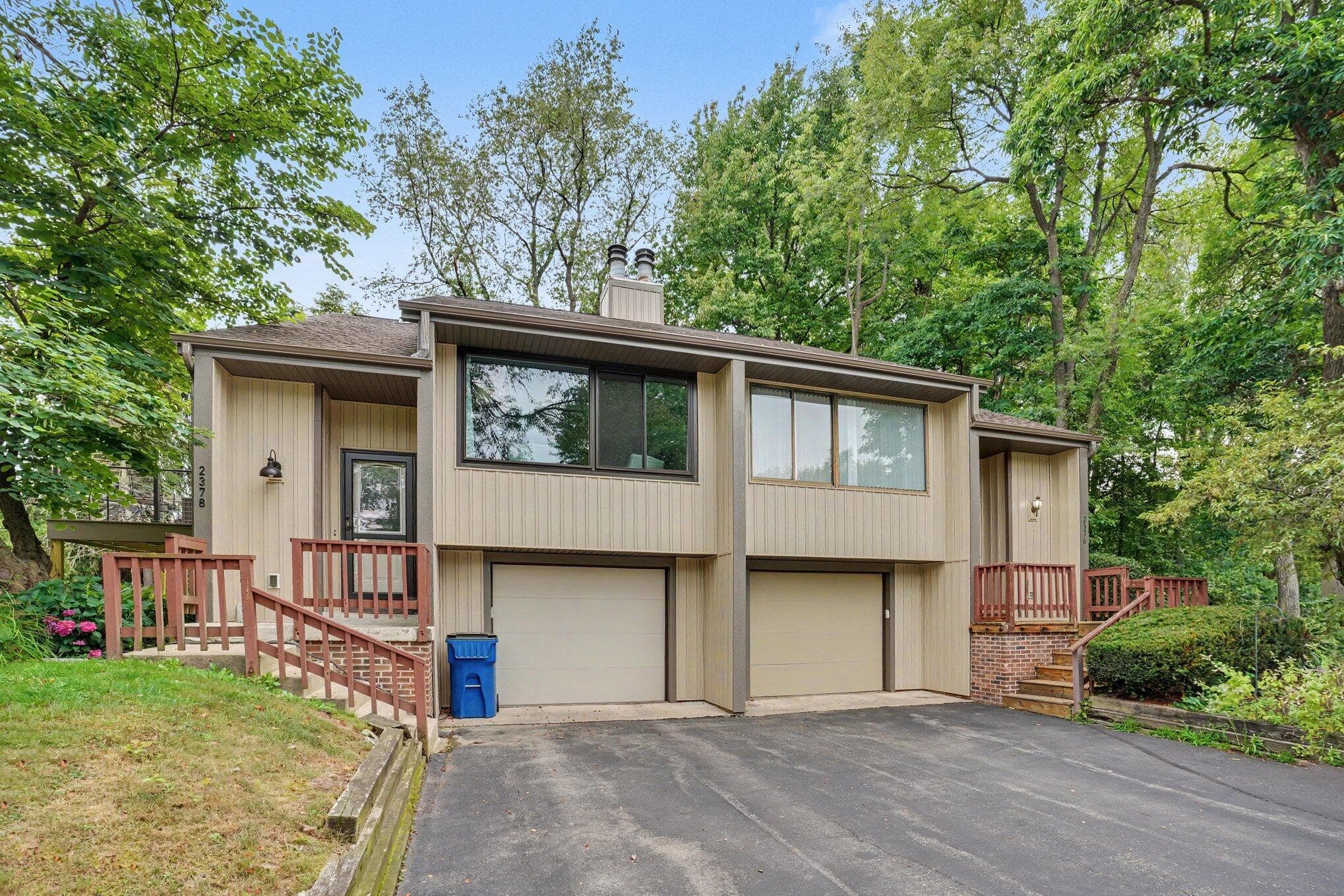 Primary property photo