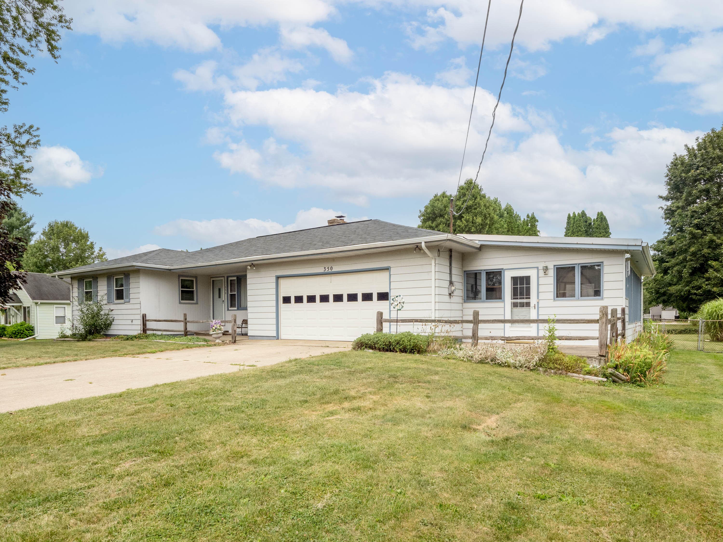 350 Frakes Vicksburg MI 49097