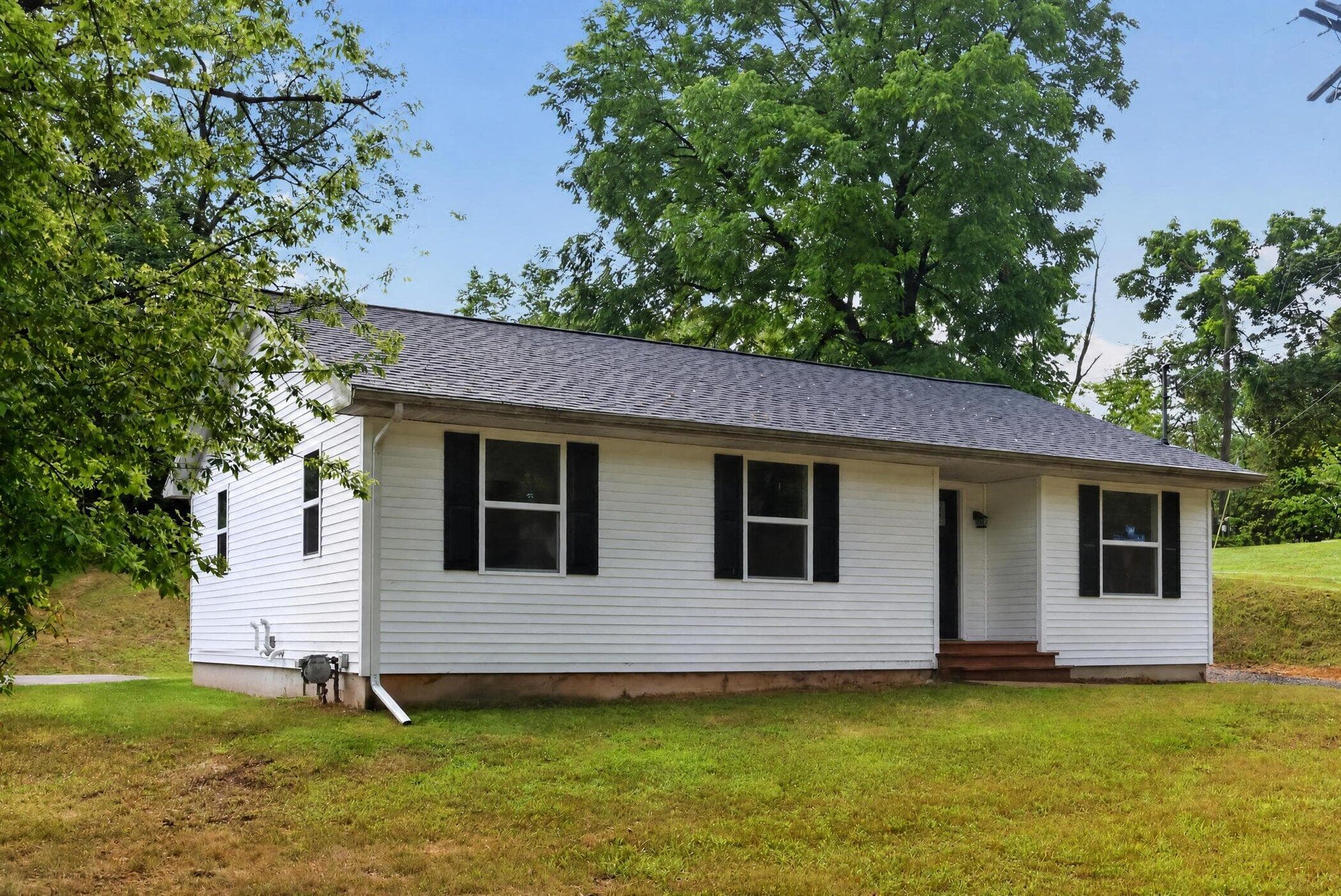 3427 Wood Kalamazoo MI 49008